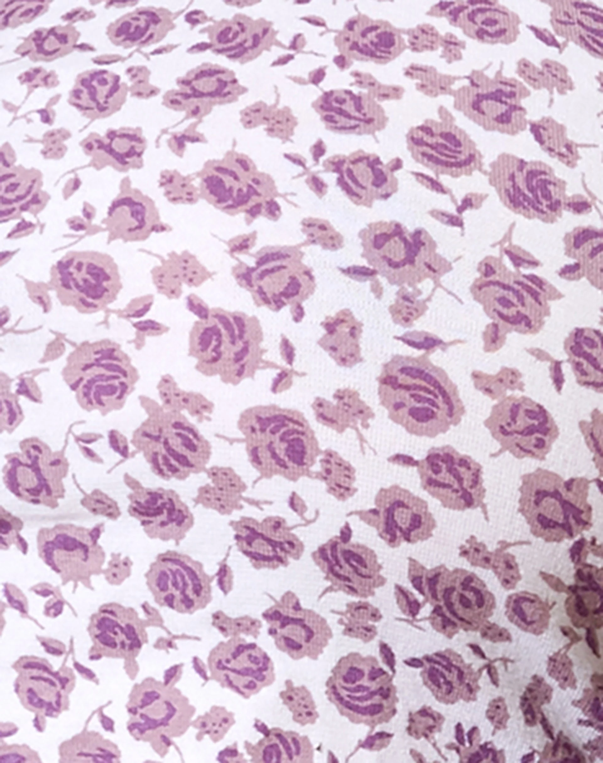 Mieye Crop Top in Ditsy Rose Flieder - Image 6