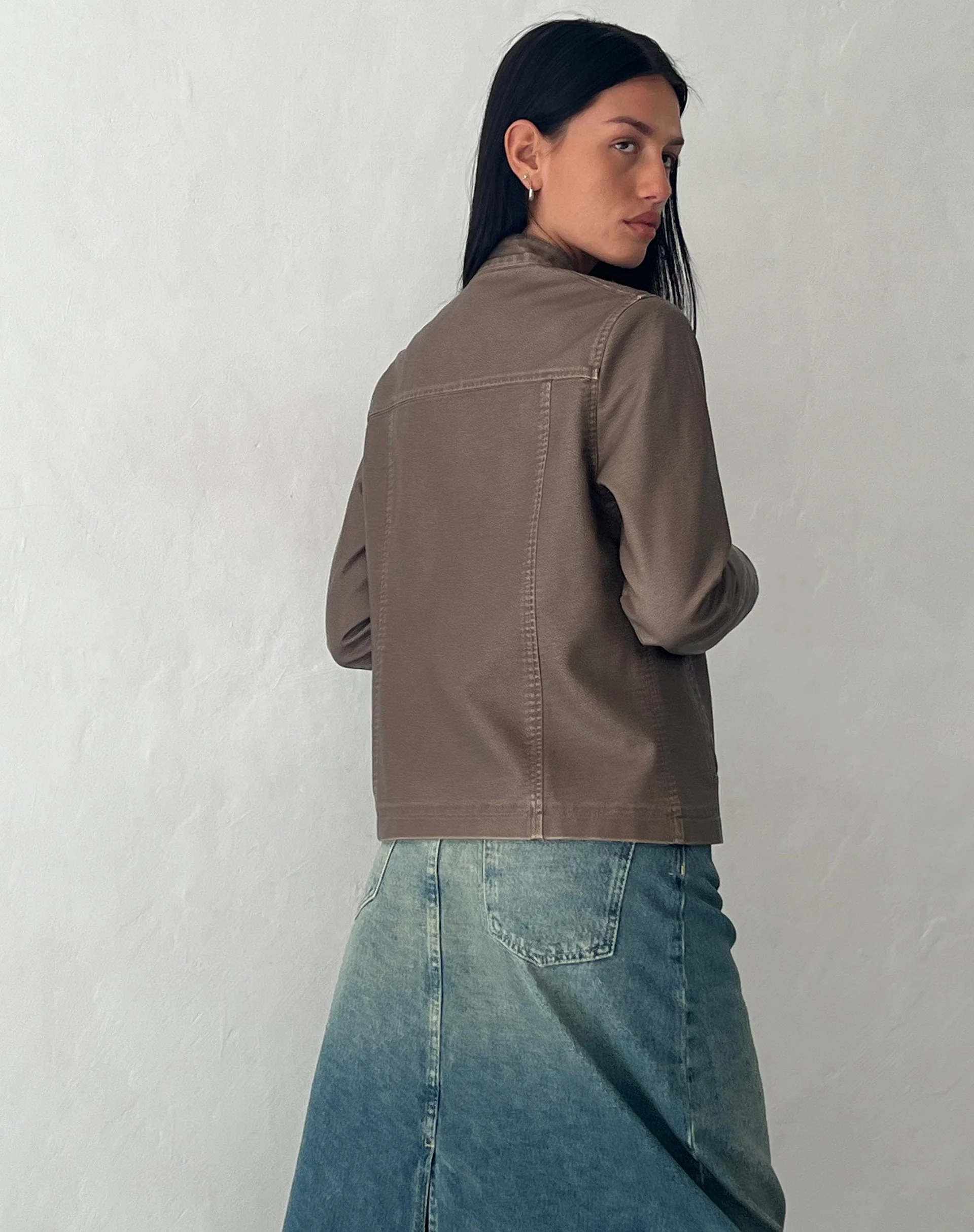Mildred Distressed Biker Jacke in PU Olive - Image 4