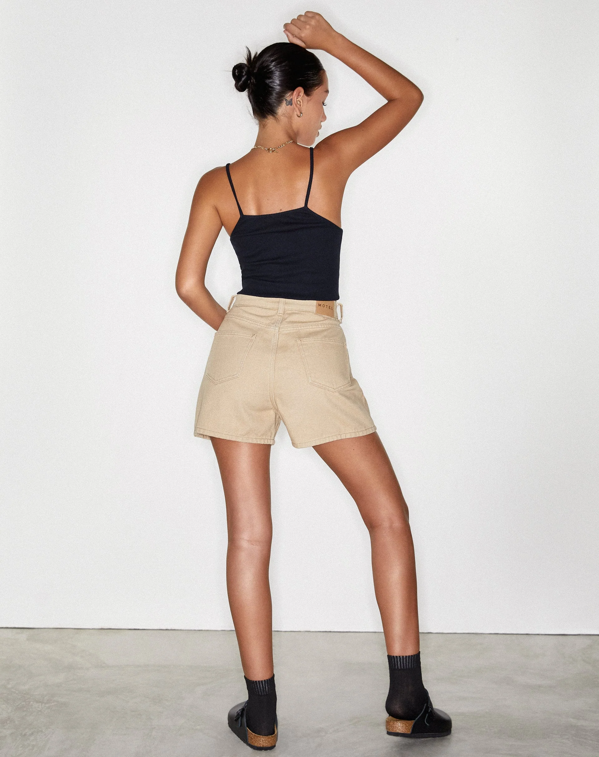 Mom Denim Shorts in Winter Sandwash - Image 4