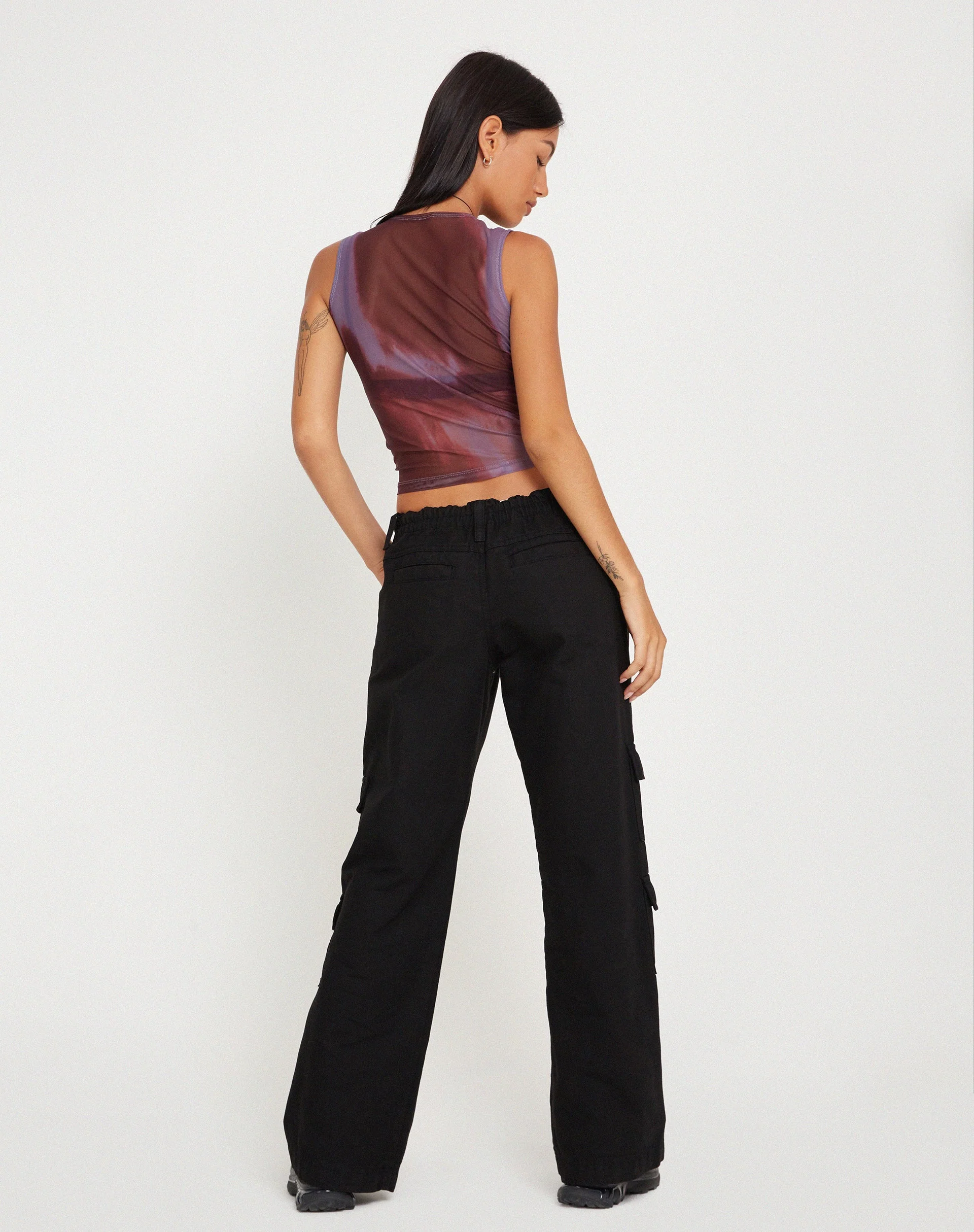 Monlo Vest Top in Mesh Aquarell Wein - Image 7