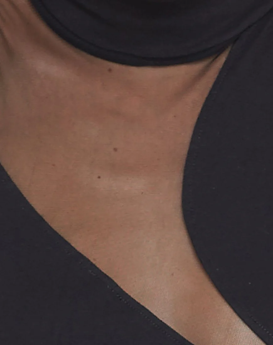 Motel Tempo Mesh Panel Crop Top in Schwarz - Image 5
