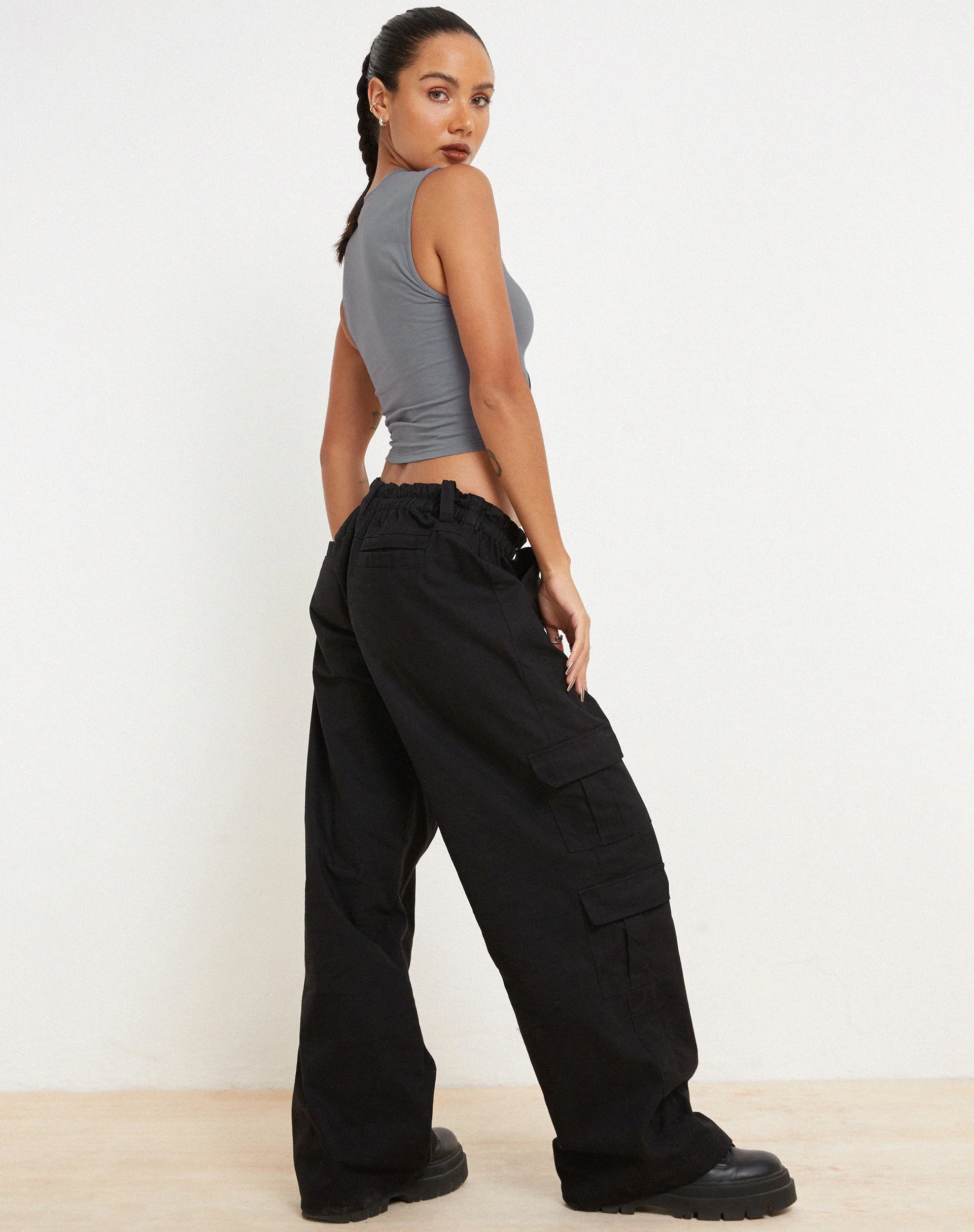 Mozi Top in Grau - Image 5