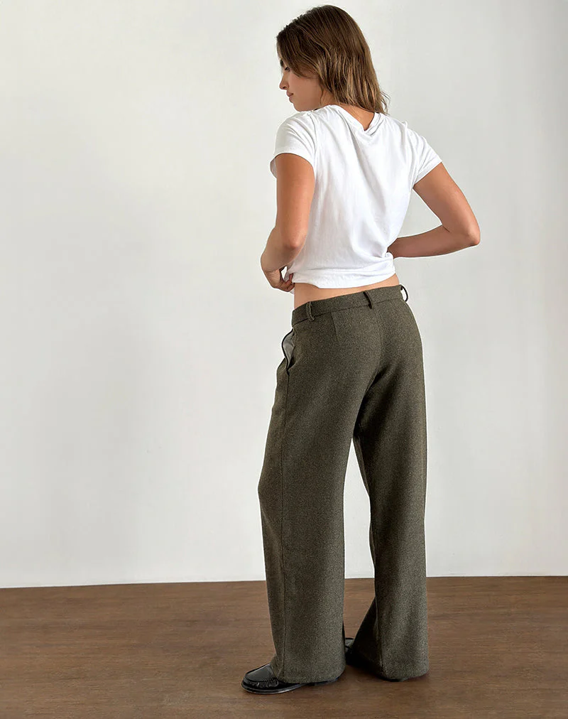 Nailaka Maßgeschneiderte Hose in Taupe dunkel - Image 3
