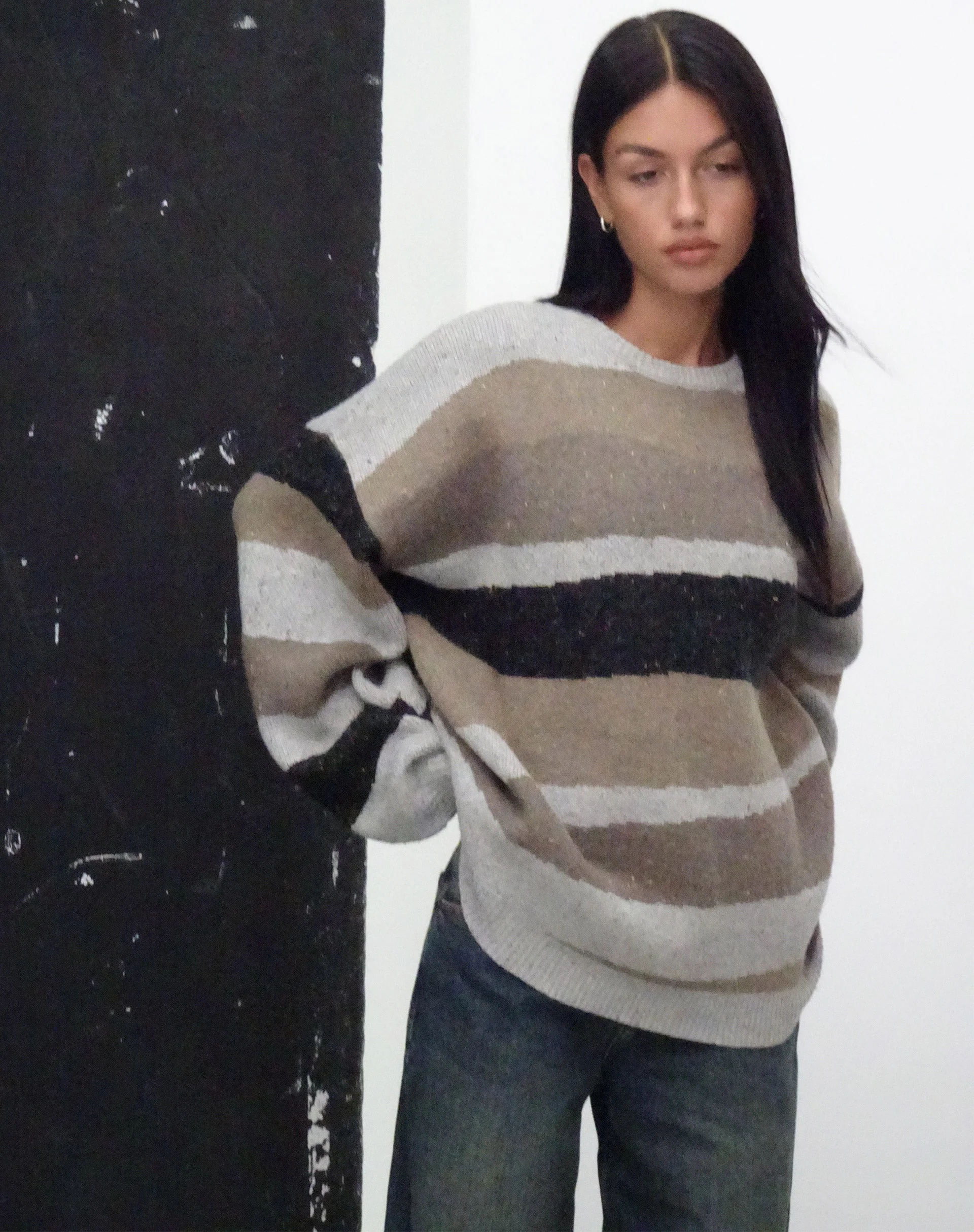 Namari-Pullover in abstraktem Grau und Tan