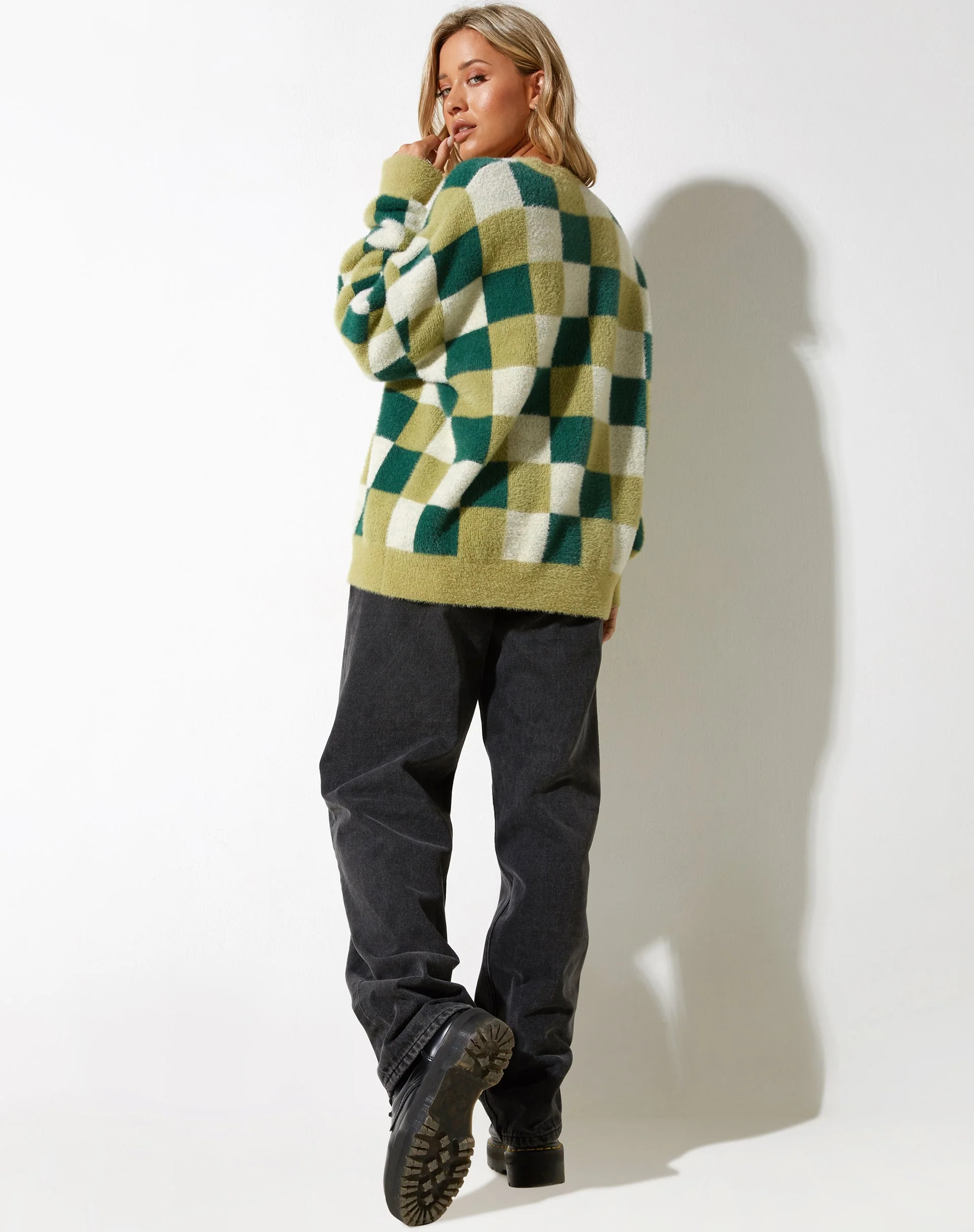Namari Pullover in Karo Grün Creme - Image 6