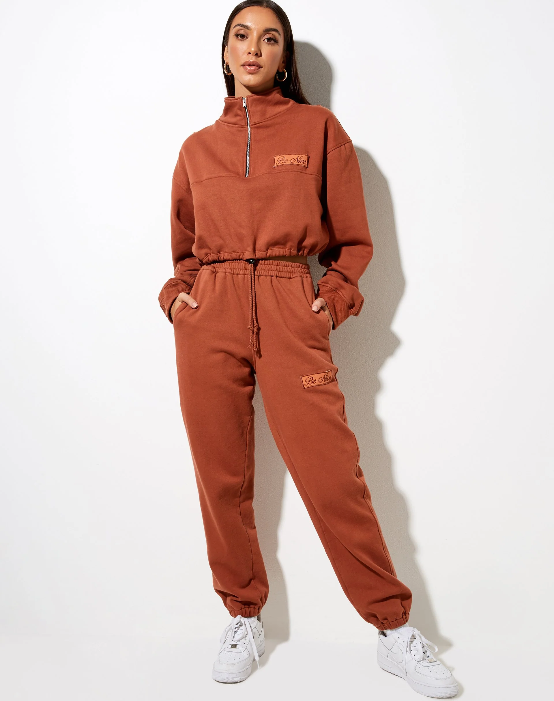 Nar Zip Bungee-Pullover aus gebranntem Ziegelstein 'Be Nice' Label Embro - Image 2