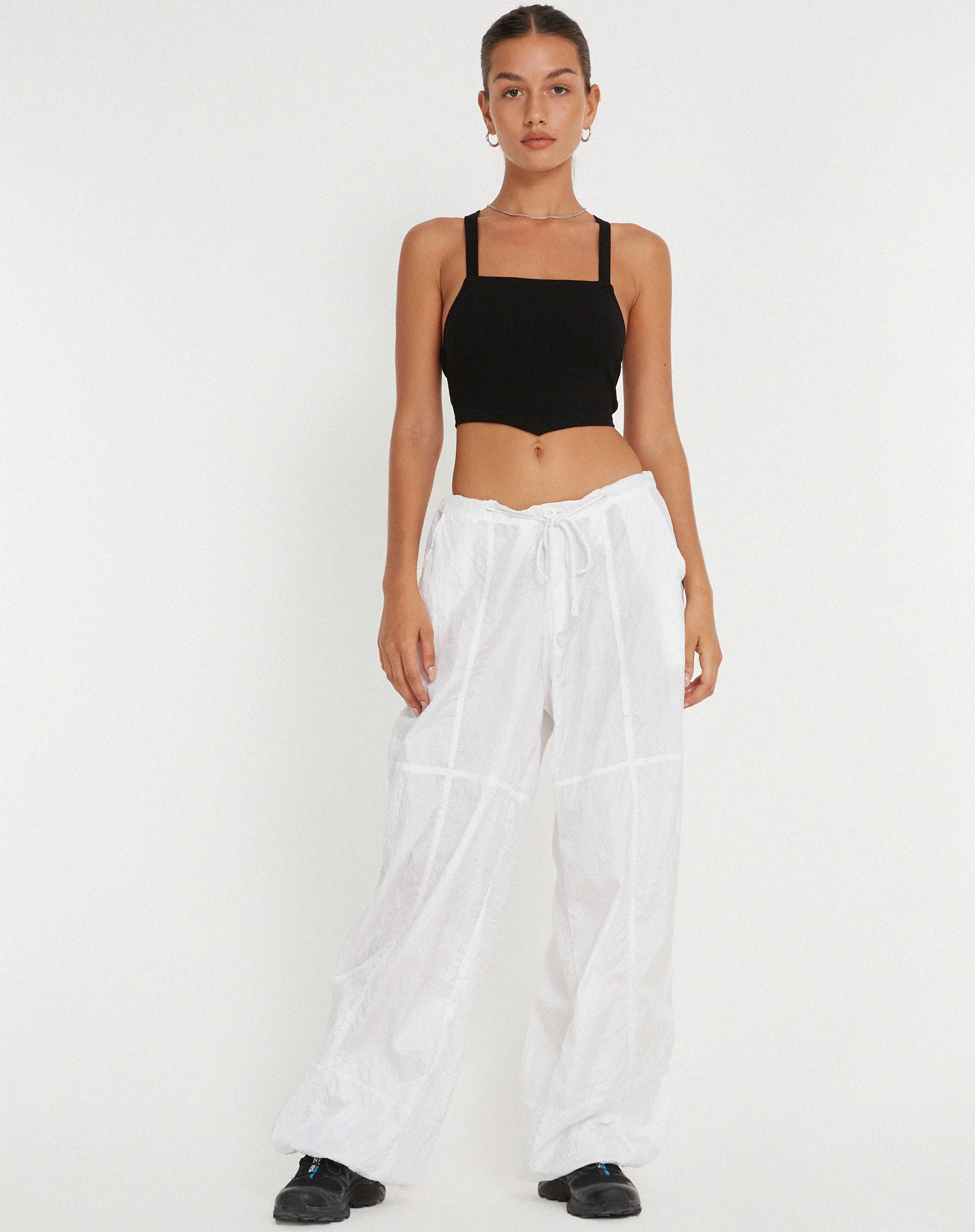 Nara Top in Schwarz - Image 3
