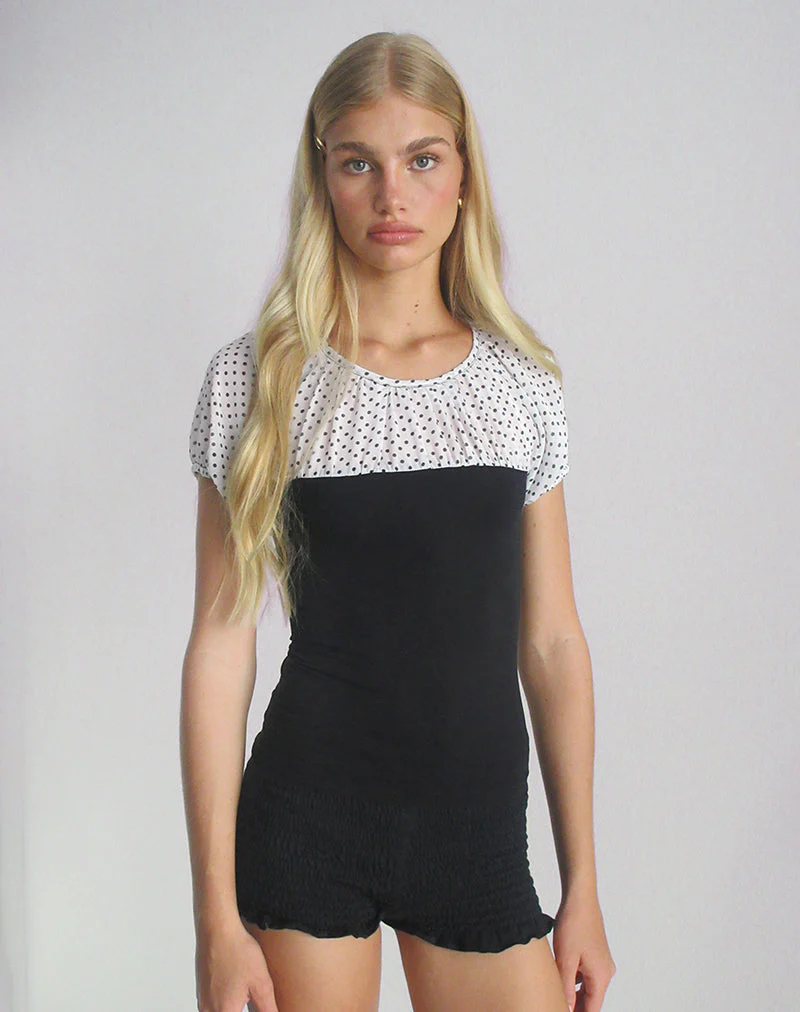 Naria Top aus Chiffon Weiß Basic Polka Schwarz