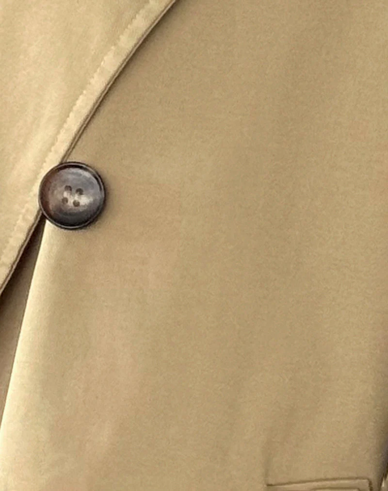 Narto Boxy Trenchcoat in Tan - Image 6