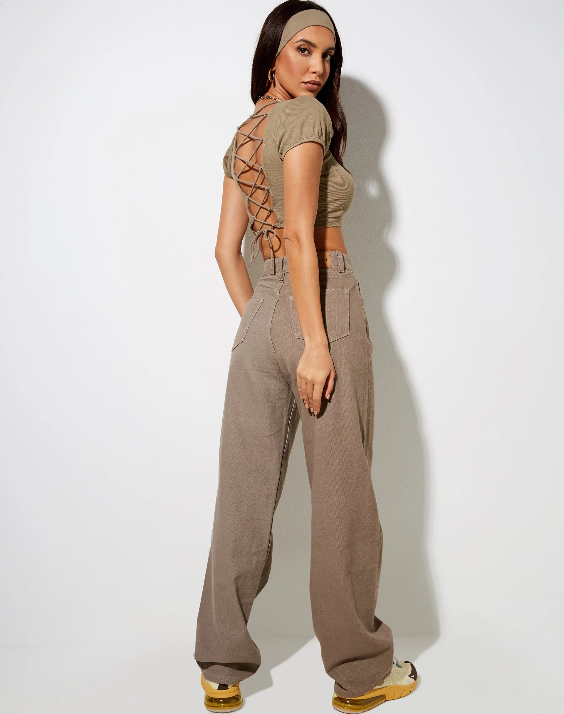 Natka Crop Top in Rippe Eukalyptus - Image 5