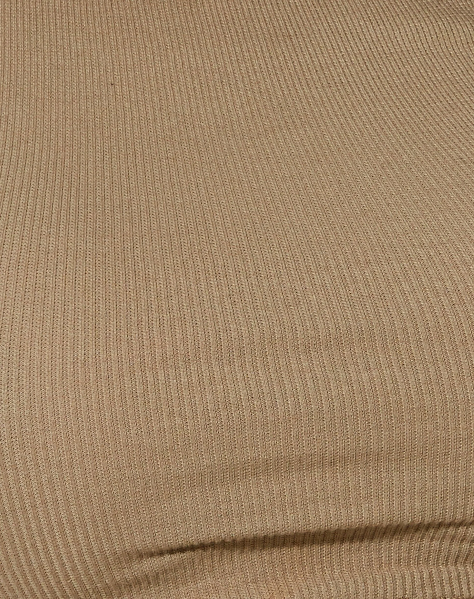 Natka Crop Top in Rippe Eukalyptus - Image 6