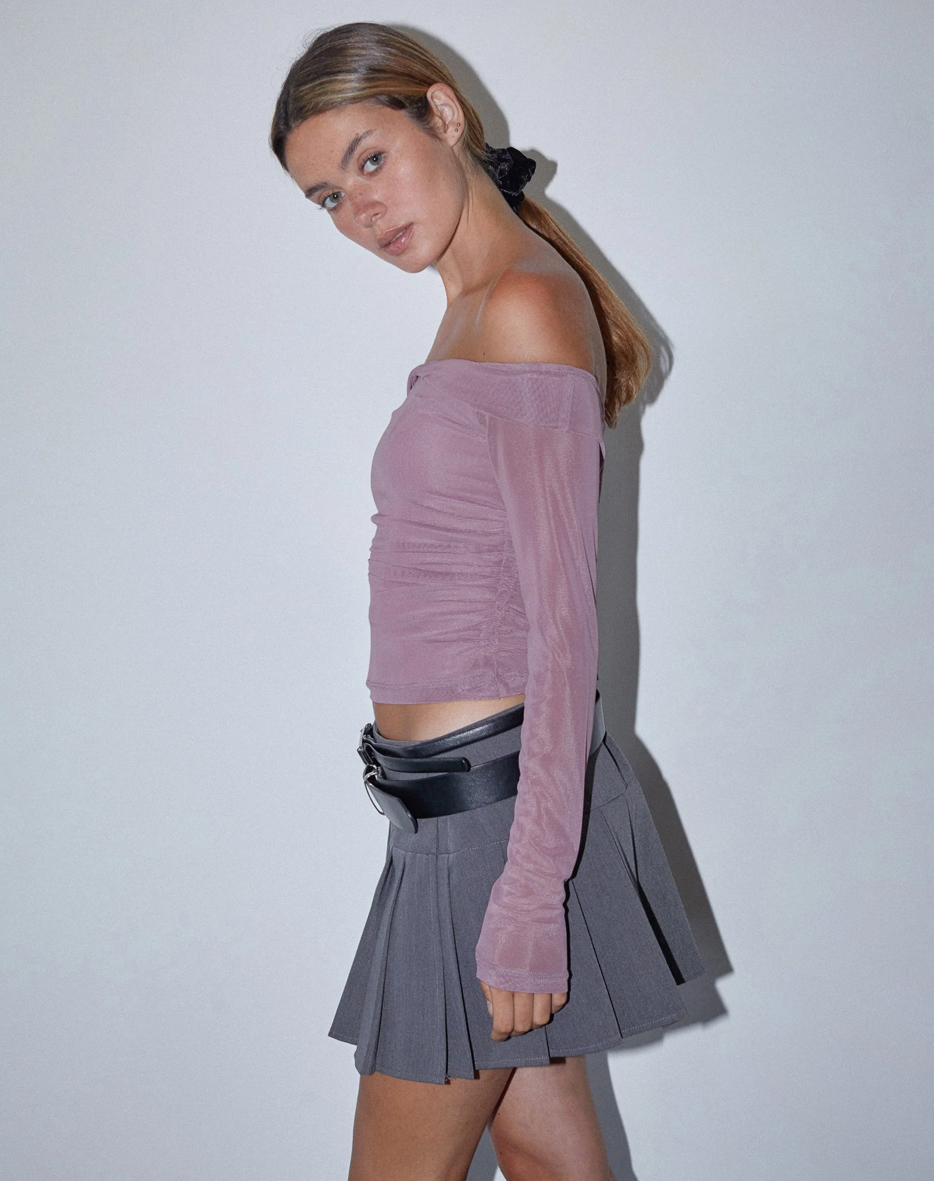 Nauri Langärmeliges Bardot-Top in Wisteria Purple - Image 3