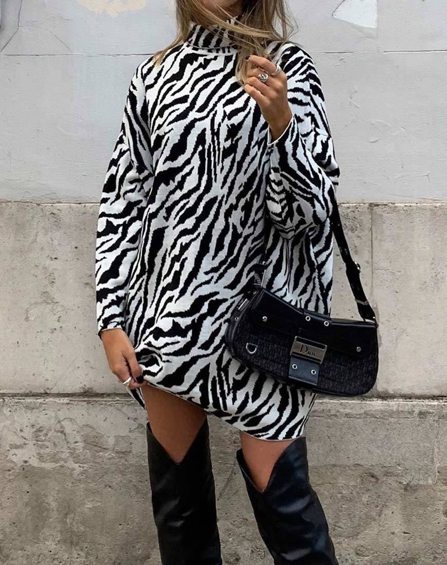 Neivie Pullover Kleid in Zebra S/W