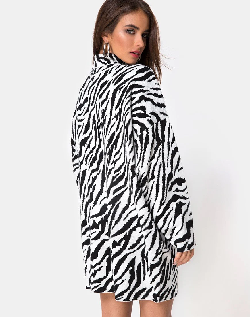 Neivie Pullover Kleid in Zebra S/W - Image 5