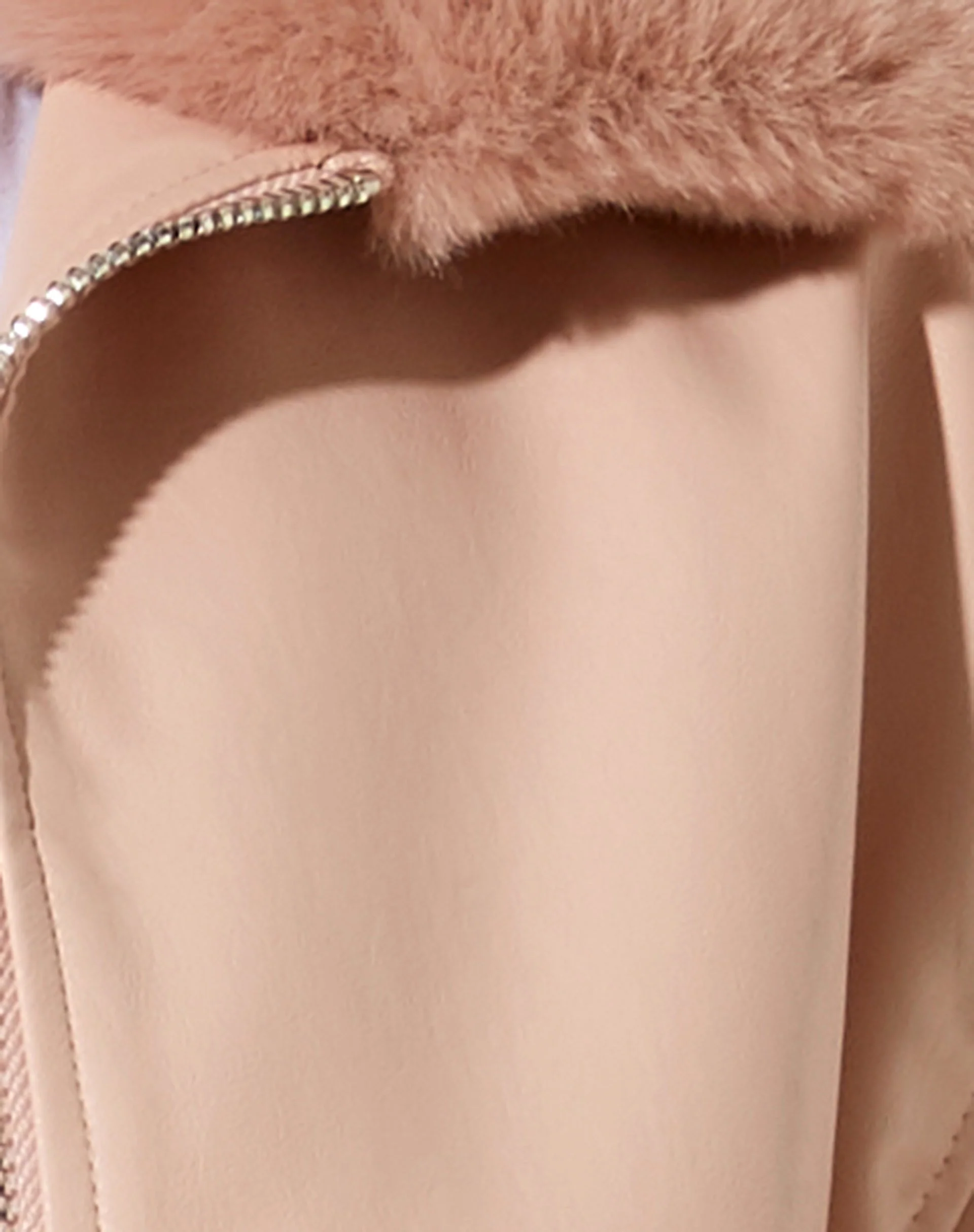 Neliya Jacke in Pu-Rosa - Image 6