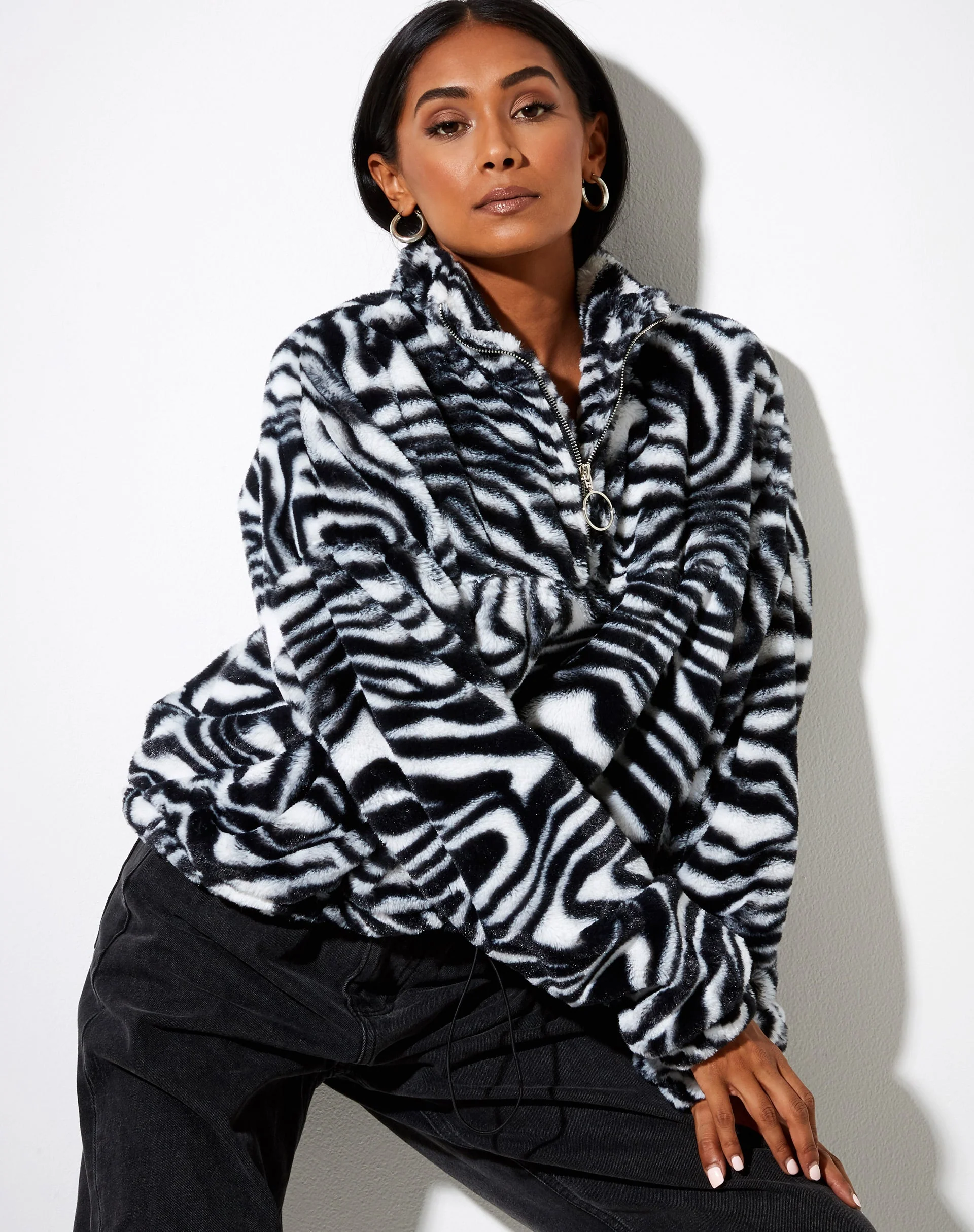 Nero Ring Pull Jacke in Zebra Schwarz und Weiß - Image 4