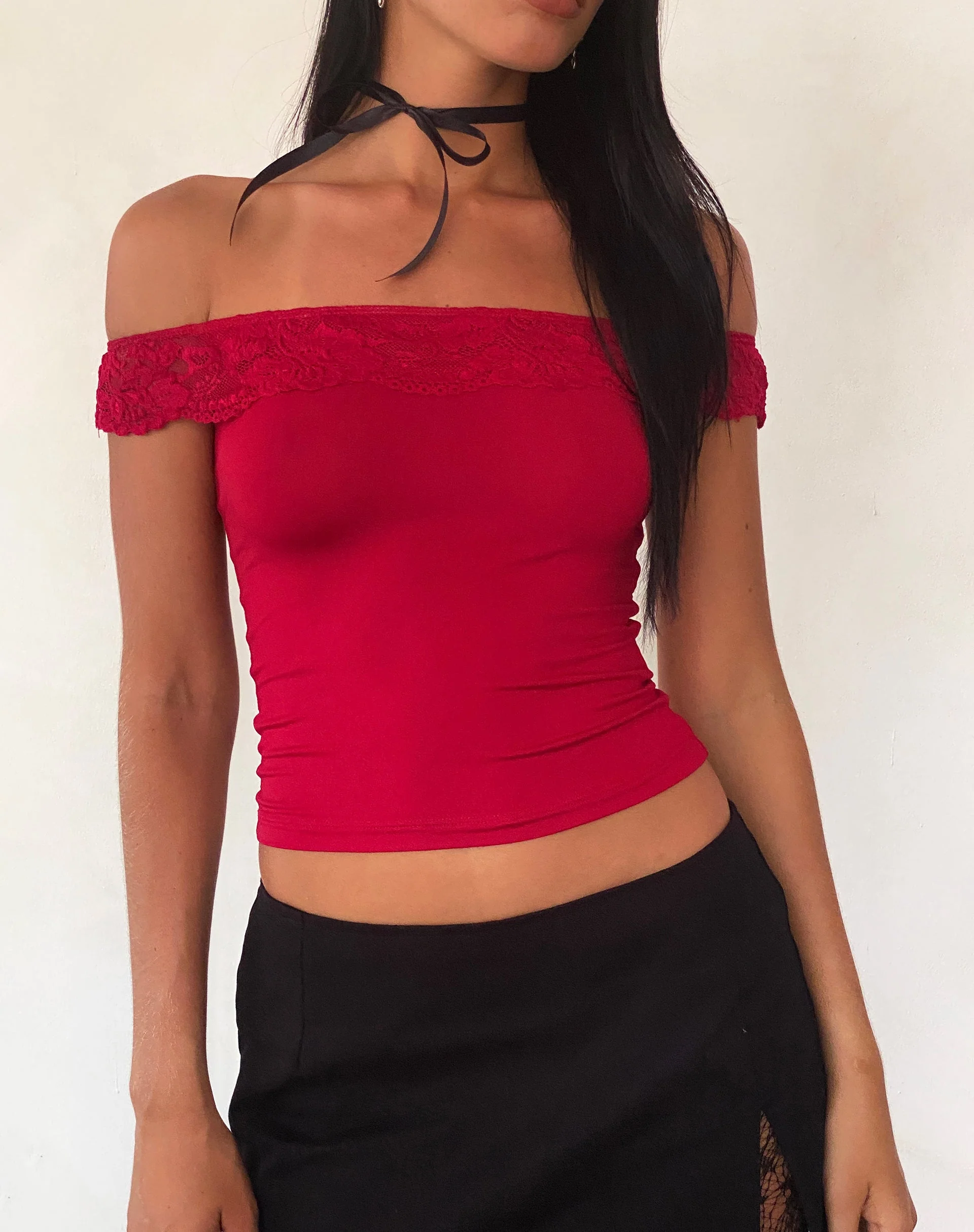 Nesel Bardot Top aus glitzernder Spitze Rot - Image 4