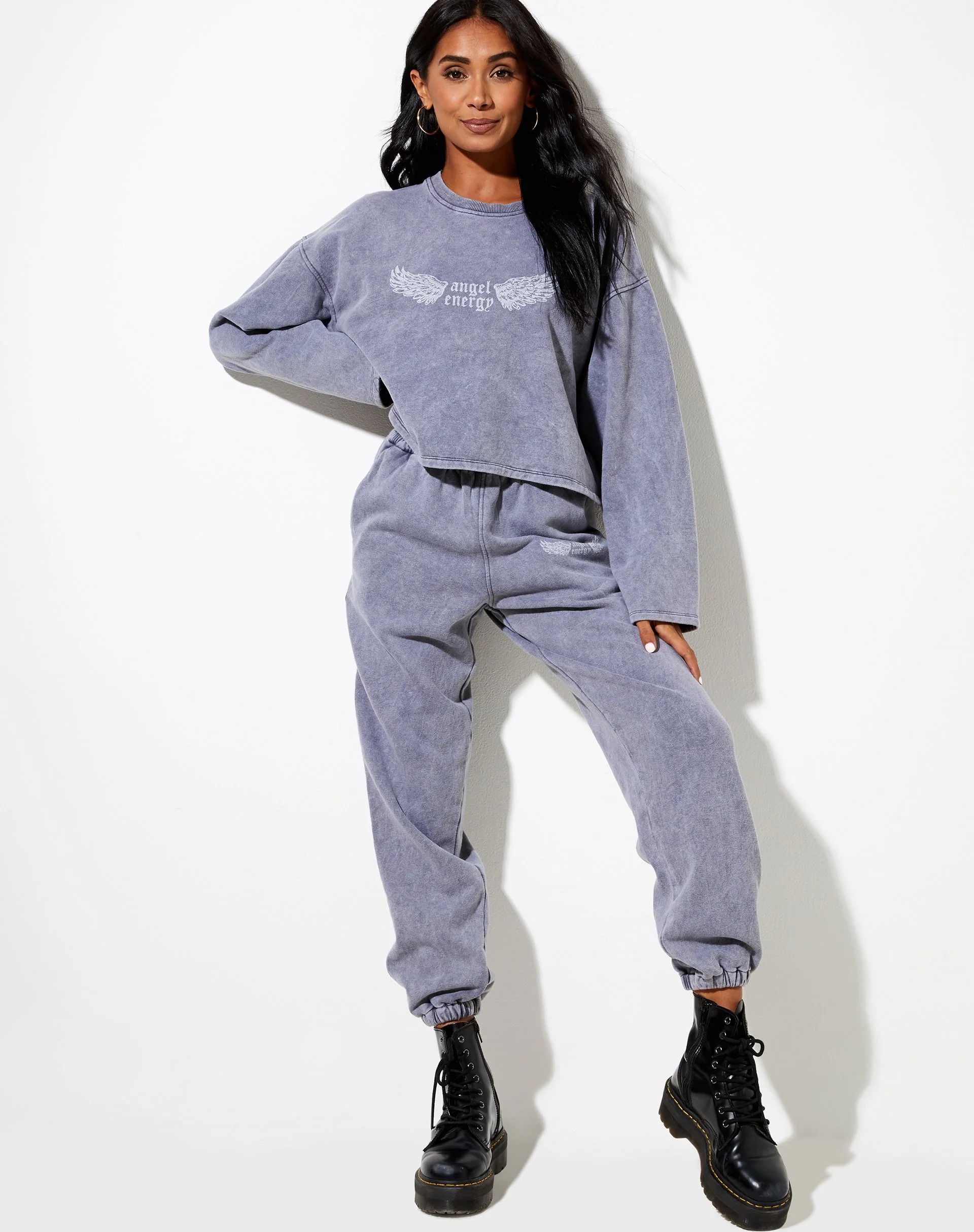 Niyo Sweatshirt in Charcoal Wash "Angel Energy" Flügel - Image 3