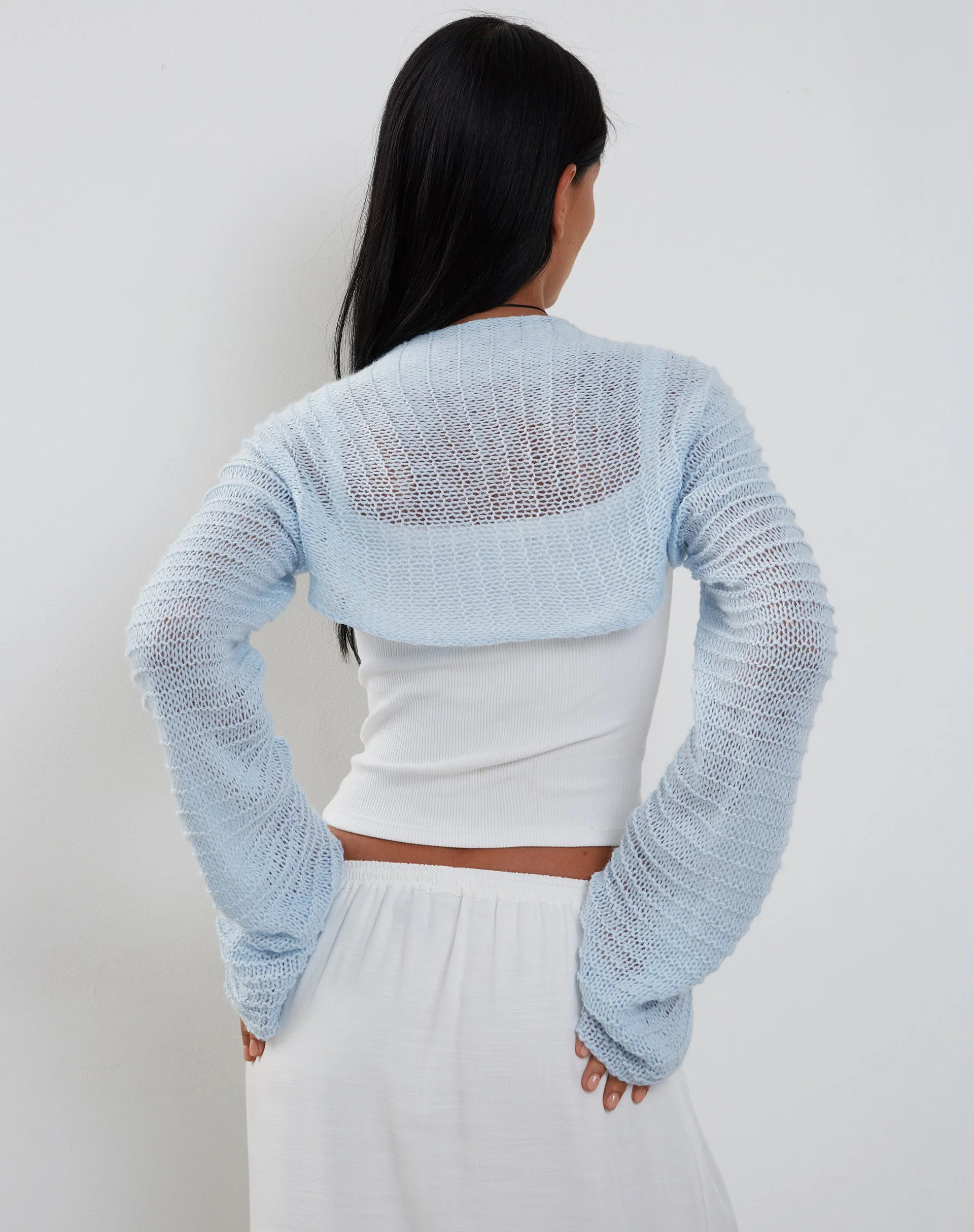 Nobila Shrug Top in Babyblau - Image 5