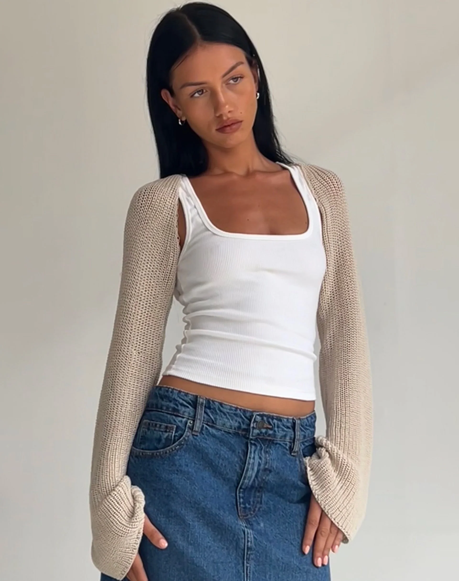Nobila Shrug Top in Natur - Image 3