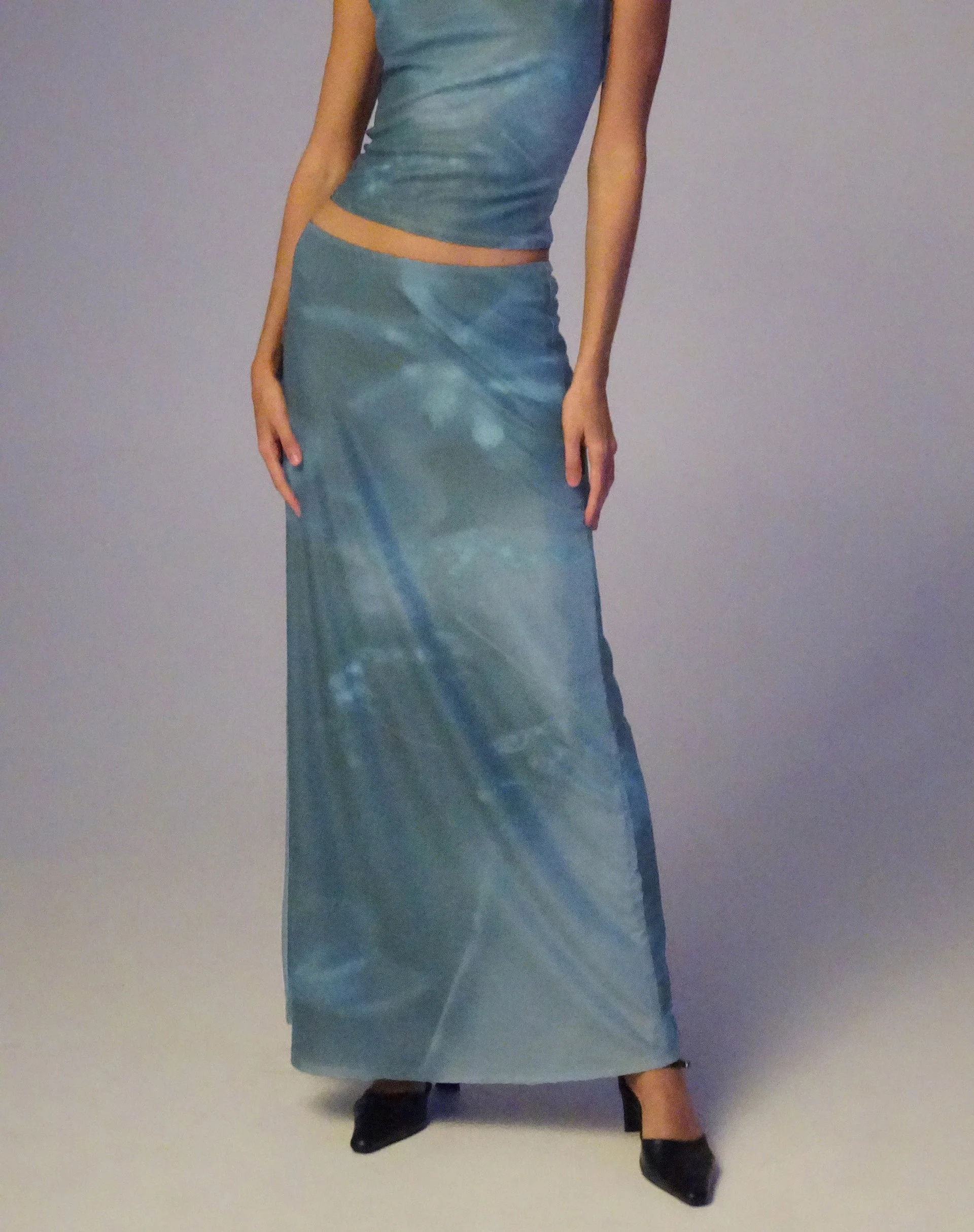 Nola Maxirock aus Lumen Floral Blau