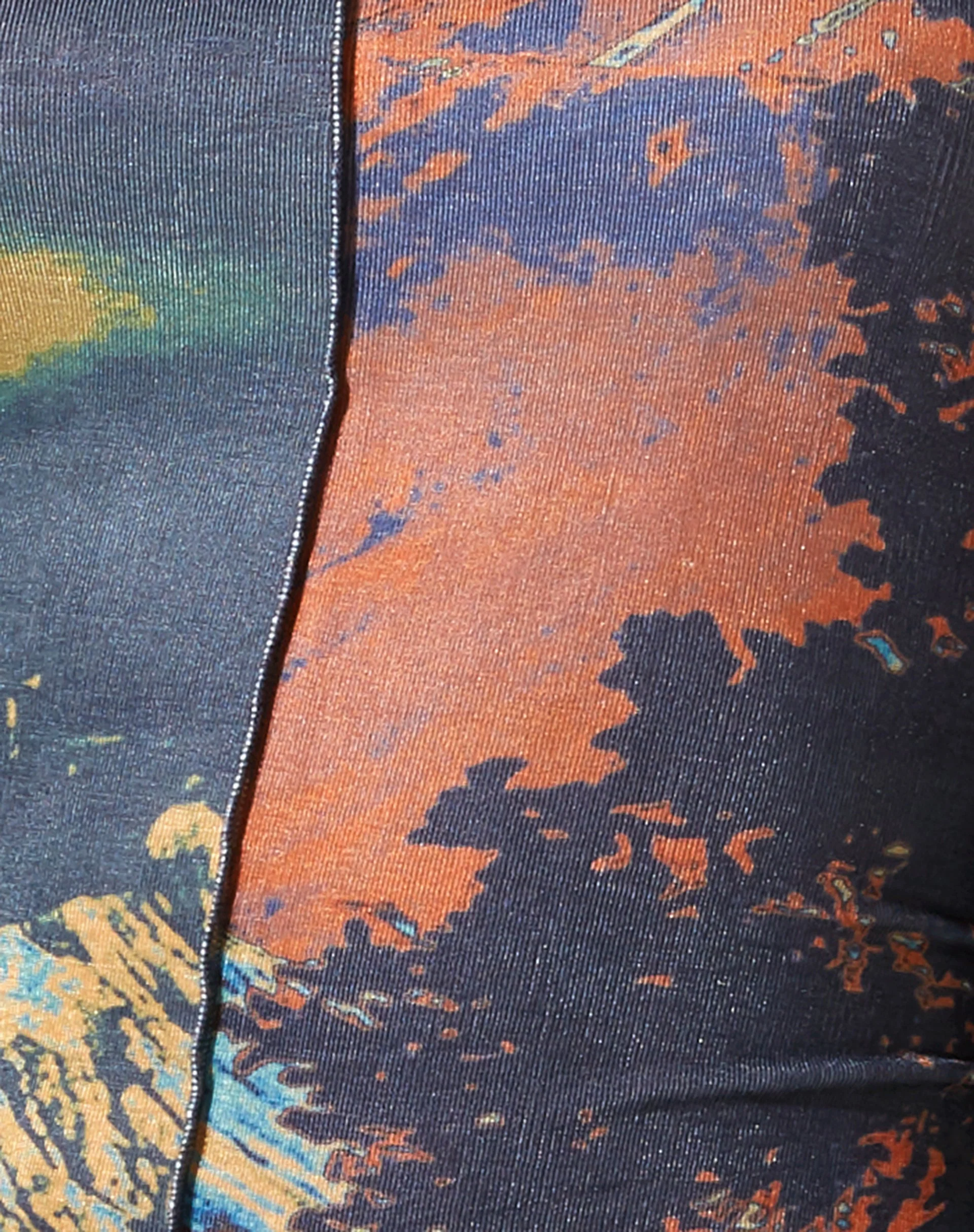 Oktila Bodycon Kleid in Heat Map - Image 7