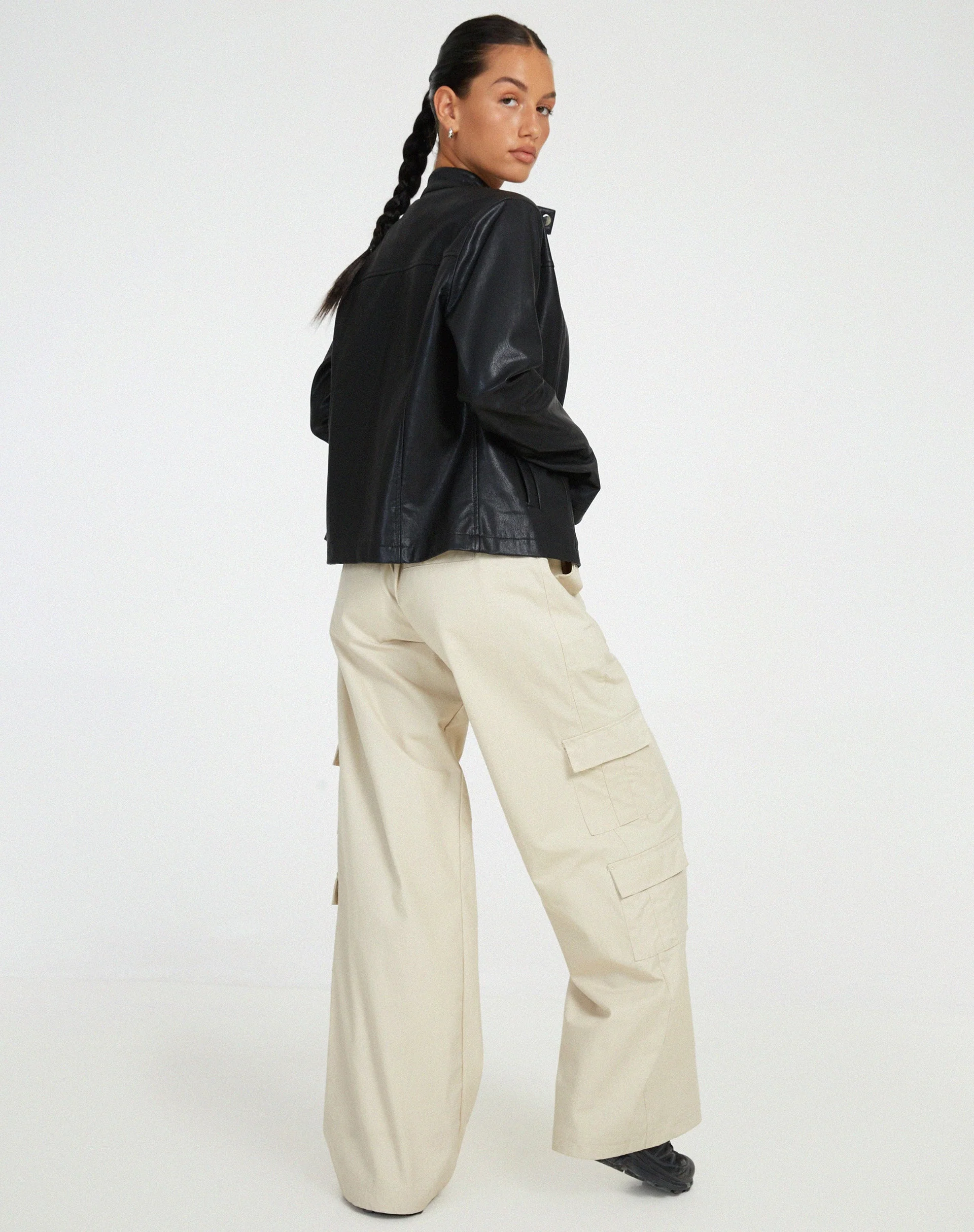 Olivia Jacke aus PU Schwarz - Image 6