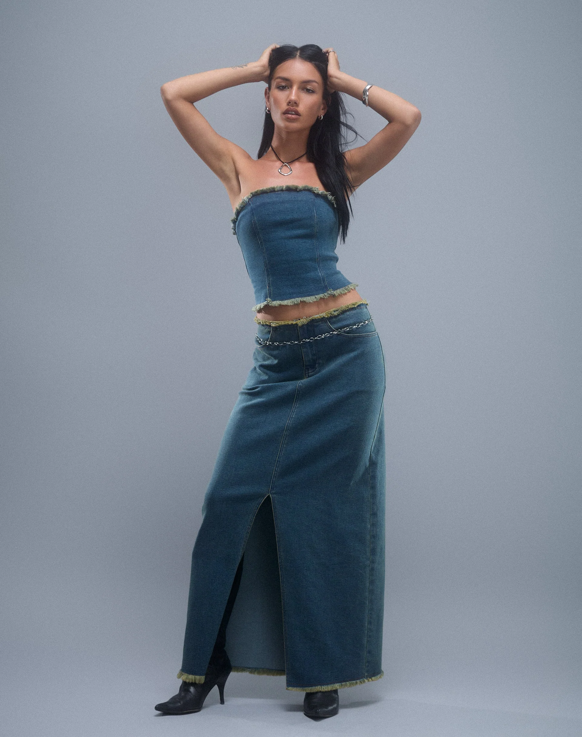 Omas Denim Bandeau Top in Braun Blau Acid Wash - Image 7