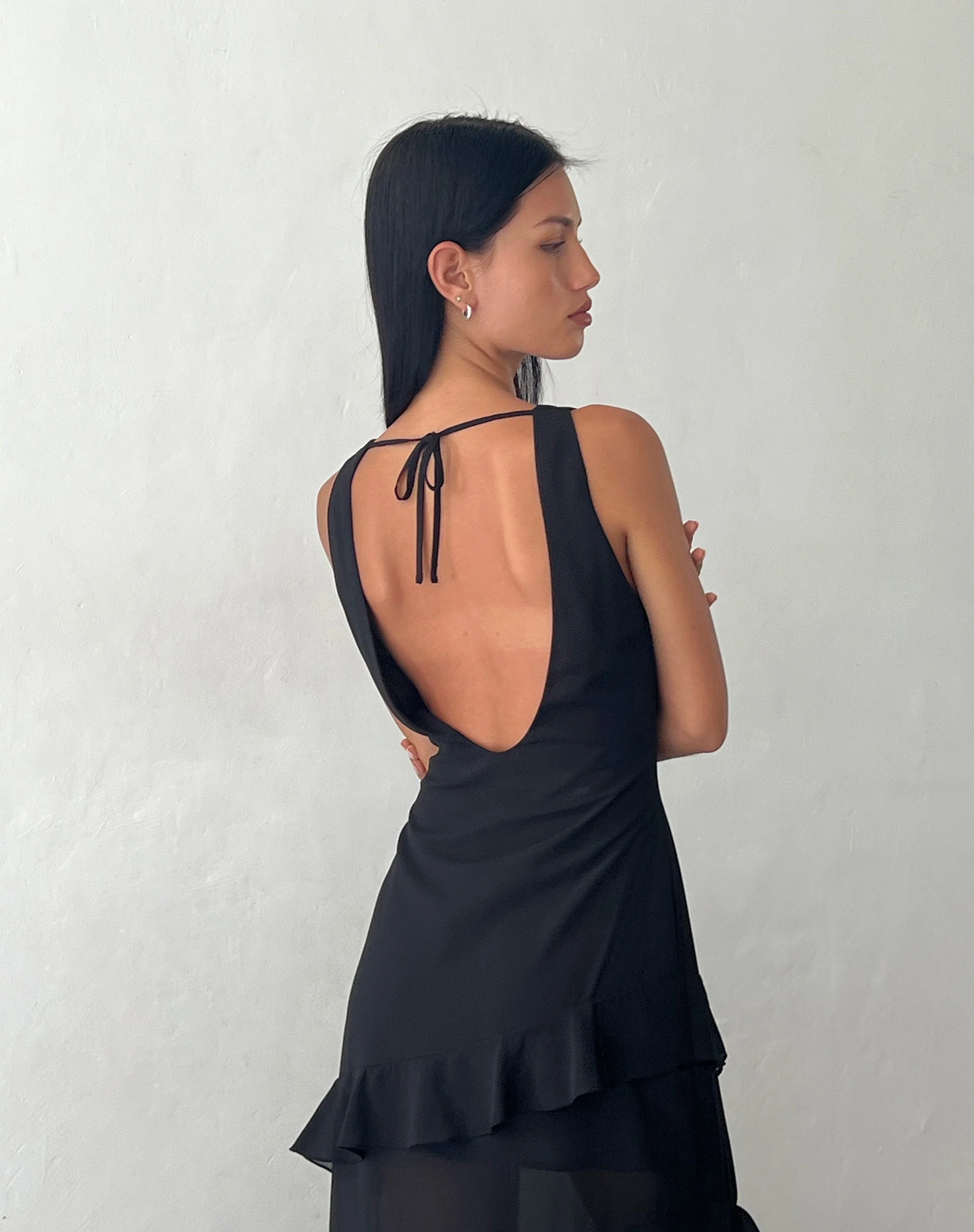Otna Chiffon-Maxikleid mit Rüschenbesatz in Schwarz - Image 4