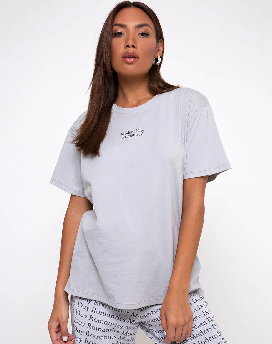 Oversize Basic Tee in Modern Day Romantics Grau