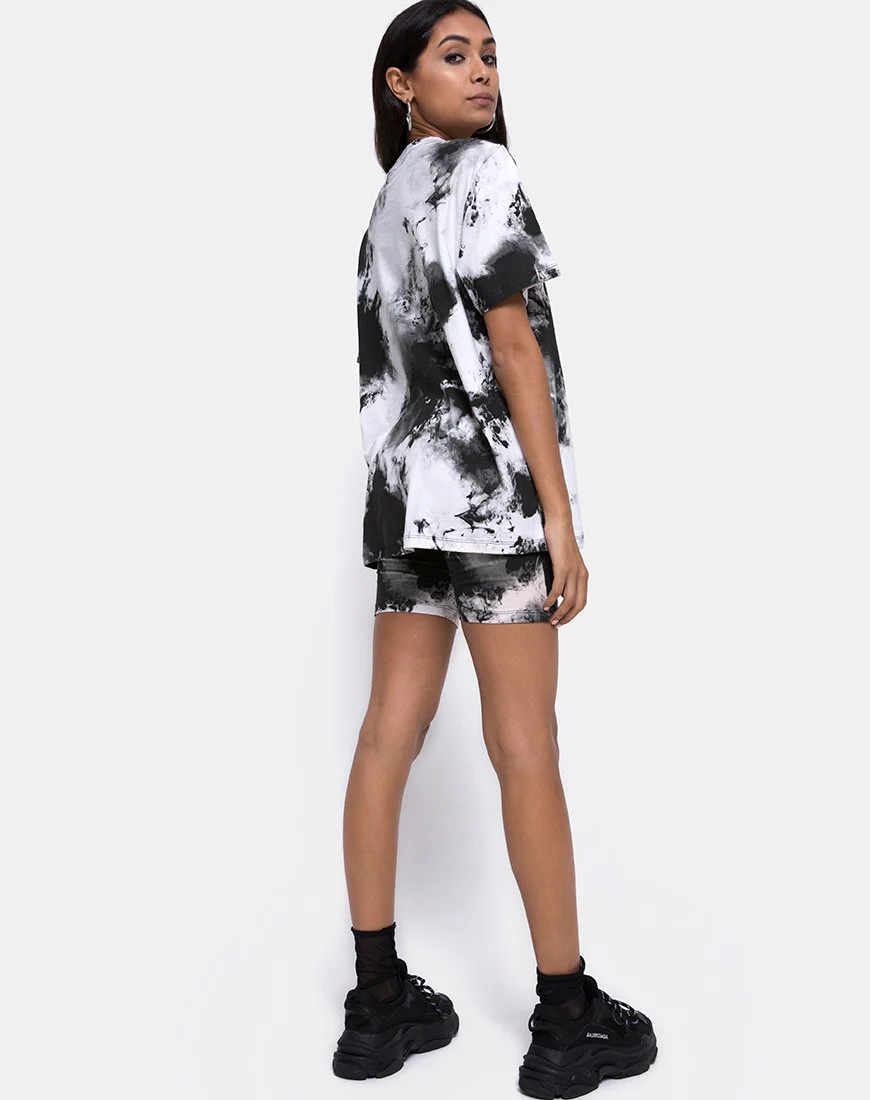 Oversize Basic Tee in Mono tie Dye Schwarz und Weiß - Image 4