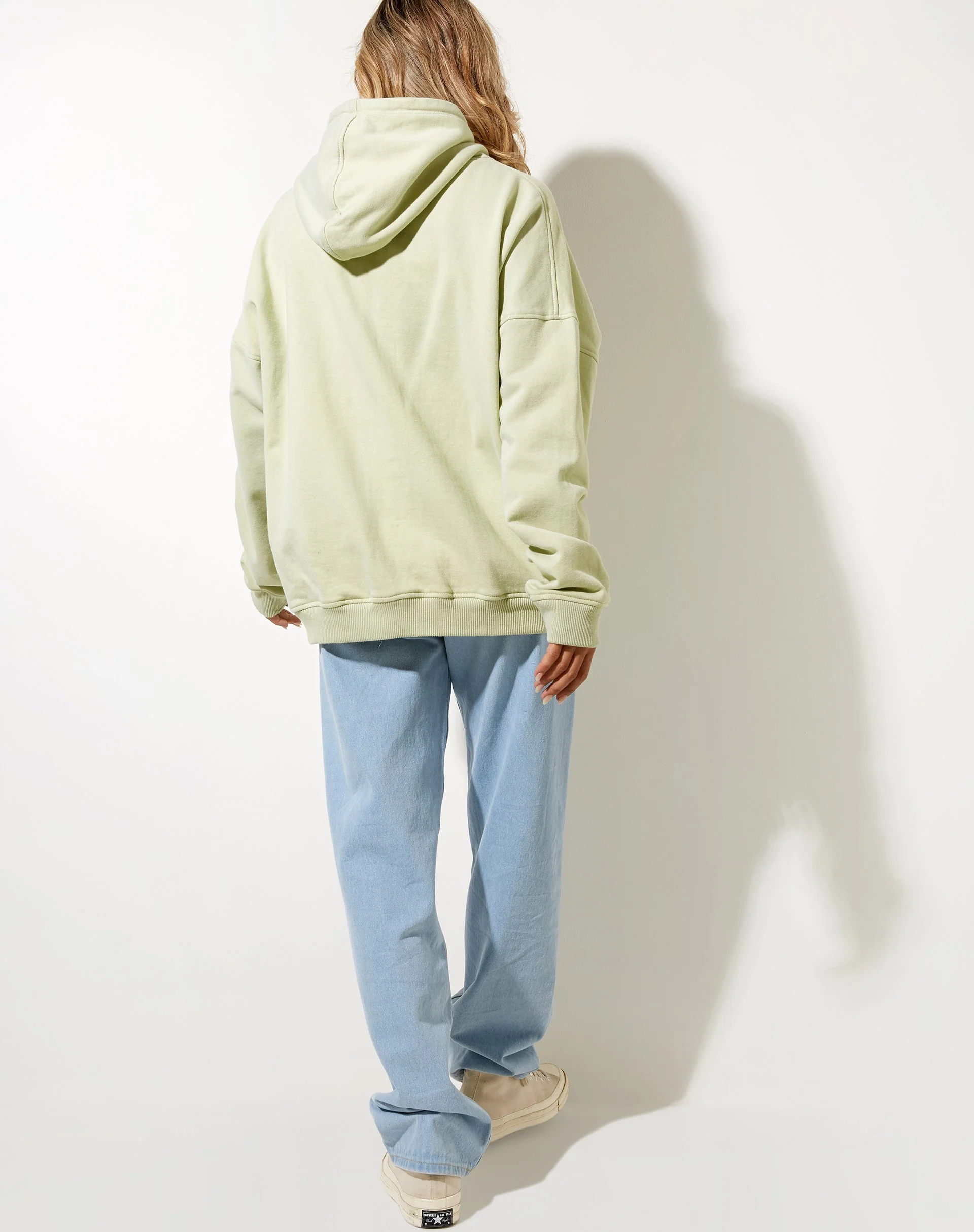 Oversize-Kapuzenpullover in Grün mit Graffiti-Magie-Stickerei - Image 2