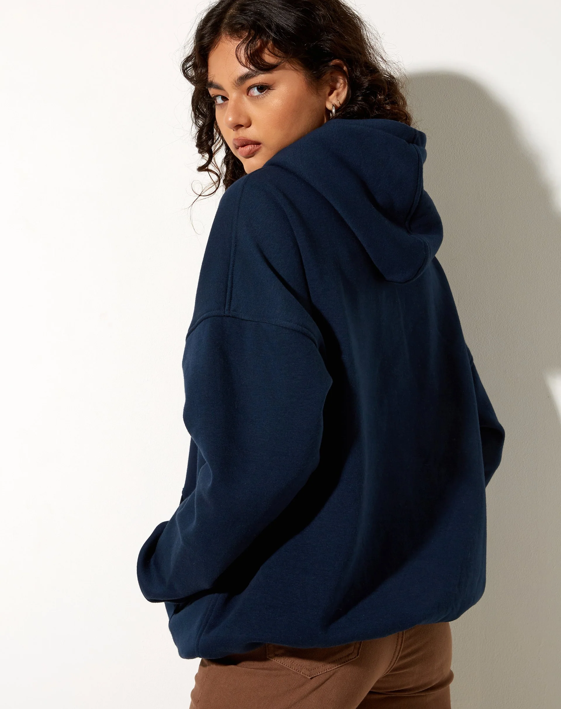 Oversize-Kapuzenpullover in Navy Pony Club Mix Embro - Image 2