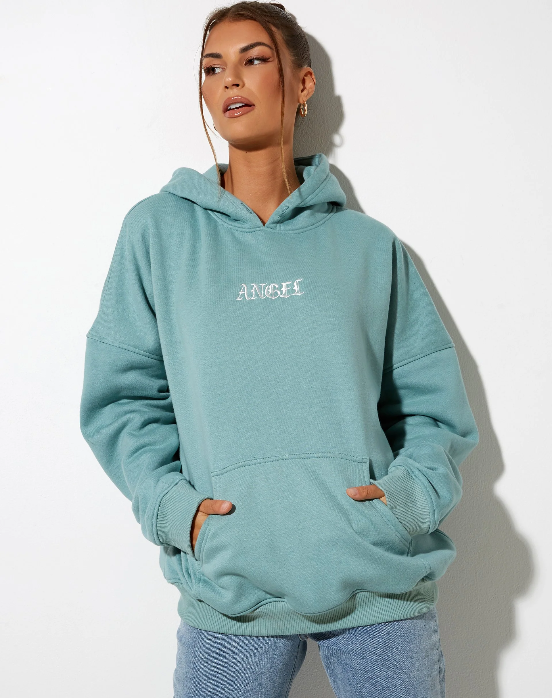 Übergroßer Kapuzenpullover in Meeresblau mit 'Angel'-Stickerei