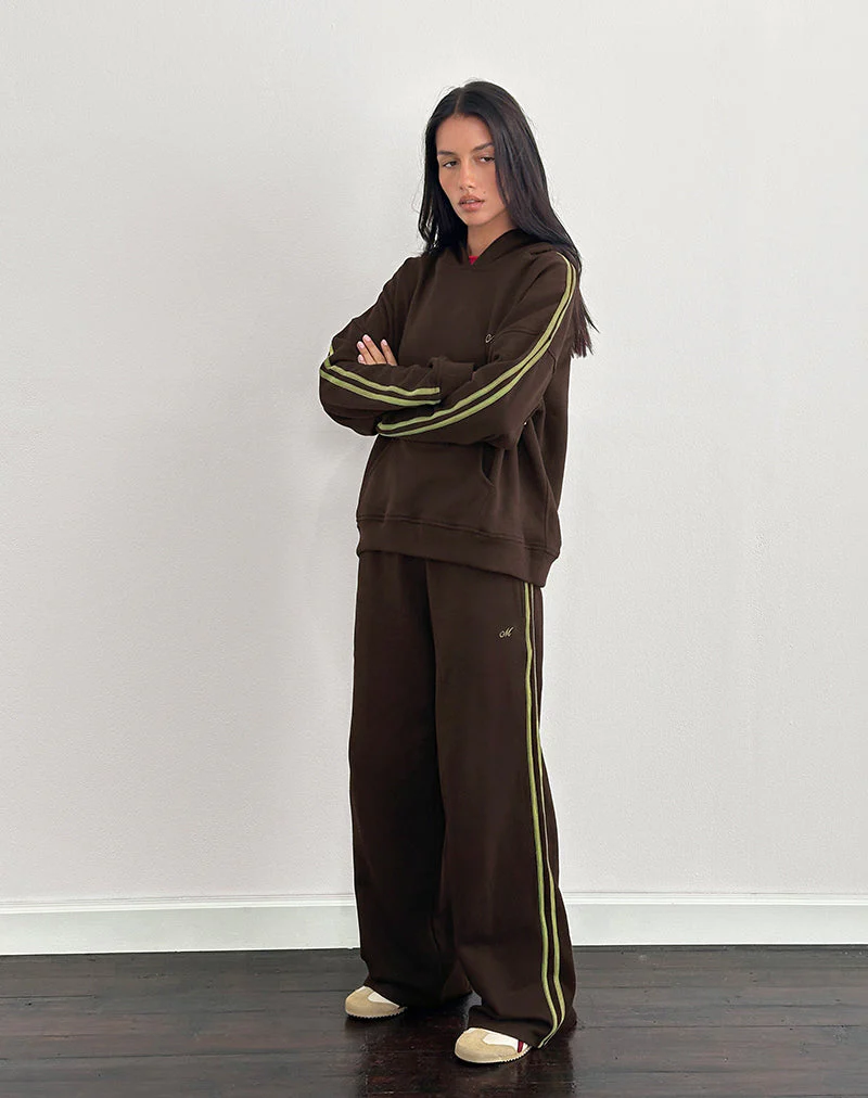 Oze Trackpant in Bitter Chocolate mit grüner Bindung und M-Stickerei - Image 3