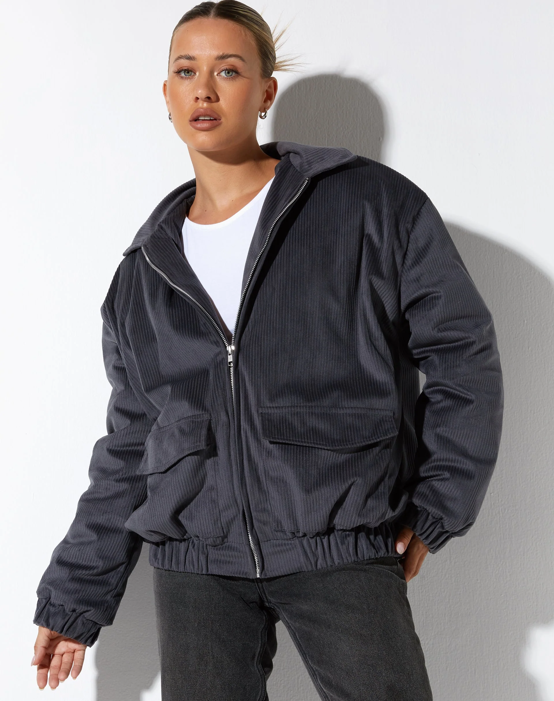 Ozora Jacke in Dunkelgrau