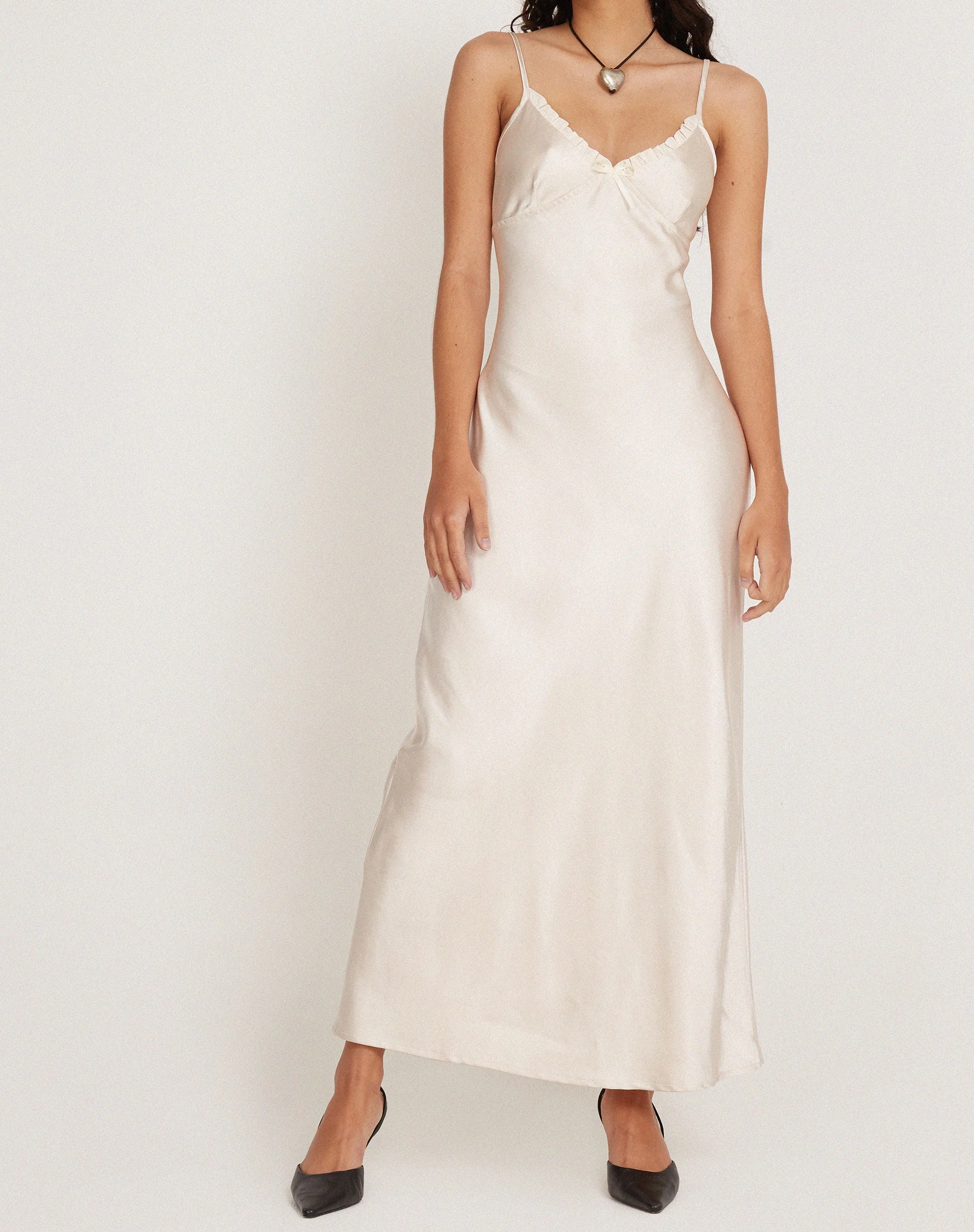 Padil Midikleid aus Satin mit Perlen in Elfenbein - Image 3
