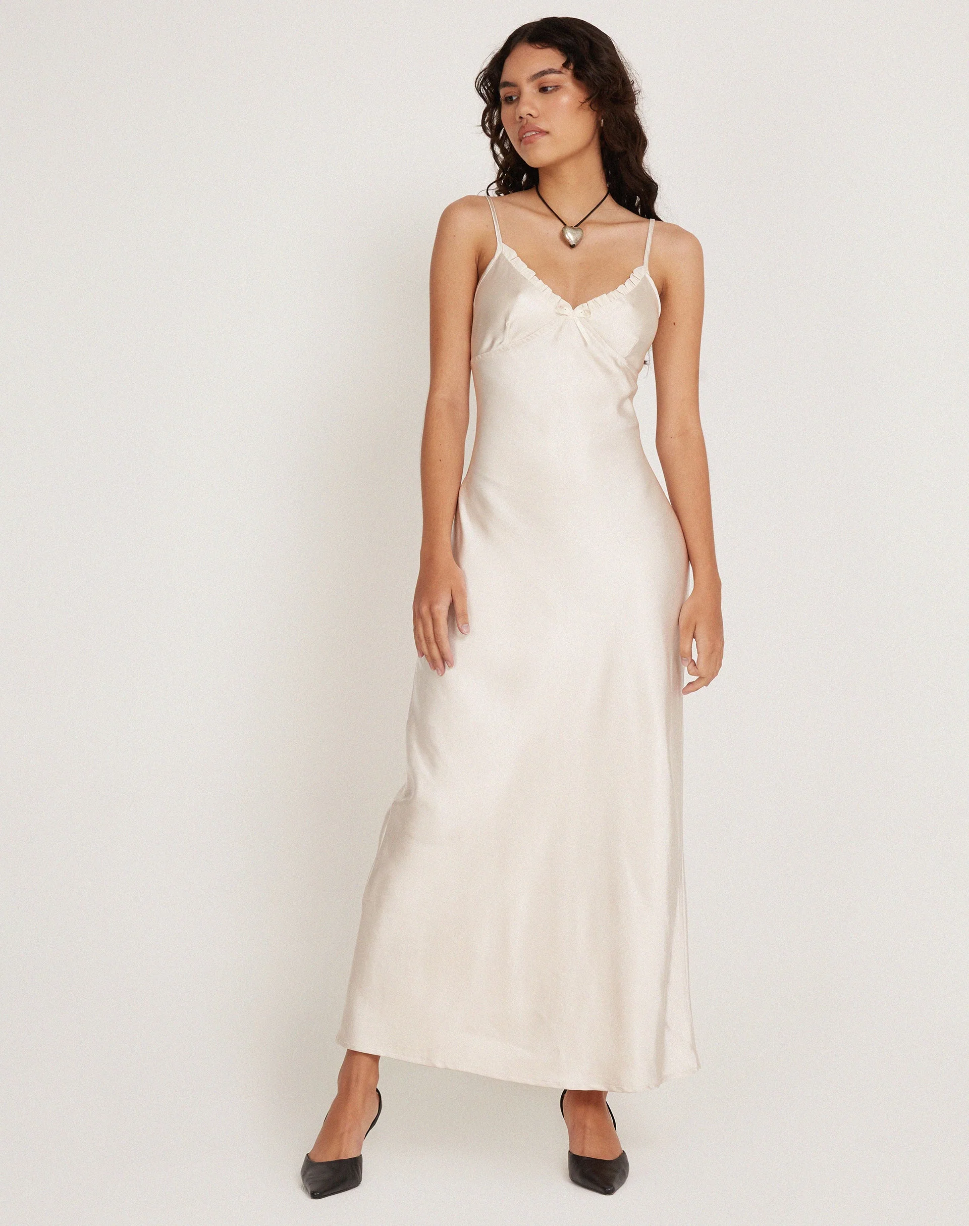 Padil Midikleid aus Satin mit Perlen in Elfenbein - Image 4
