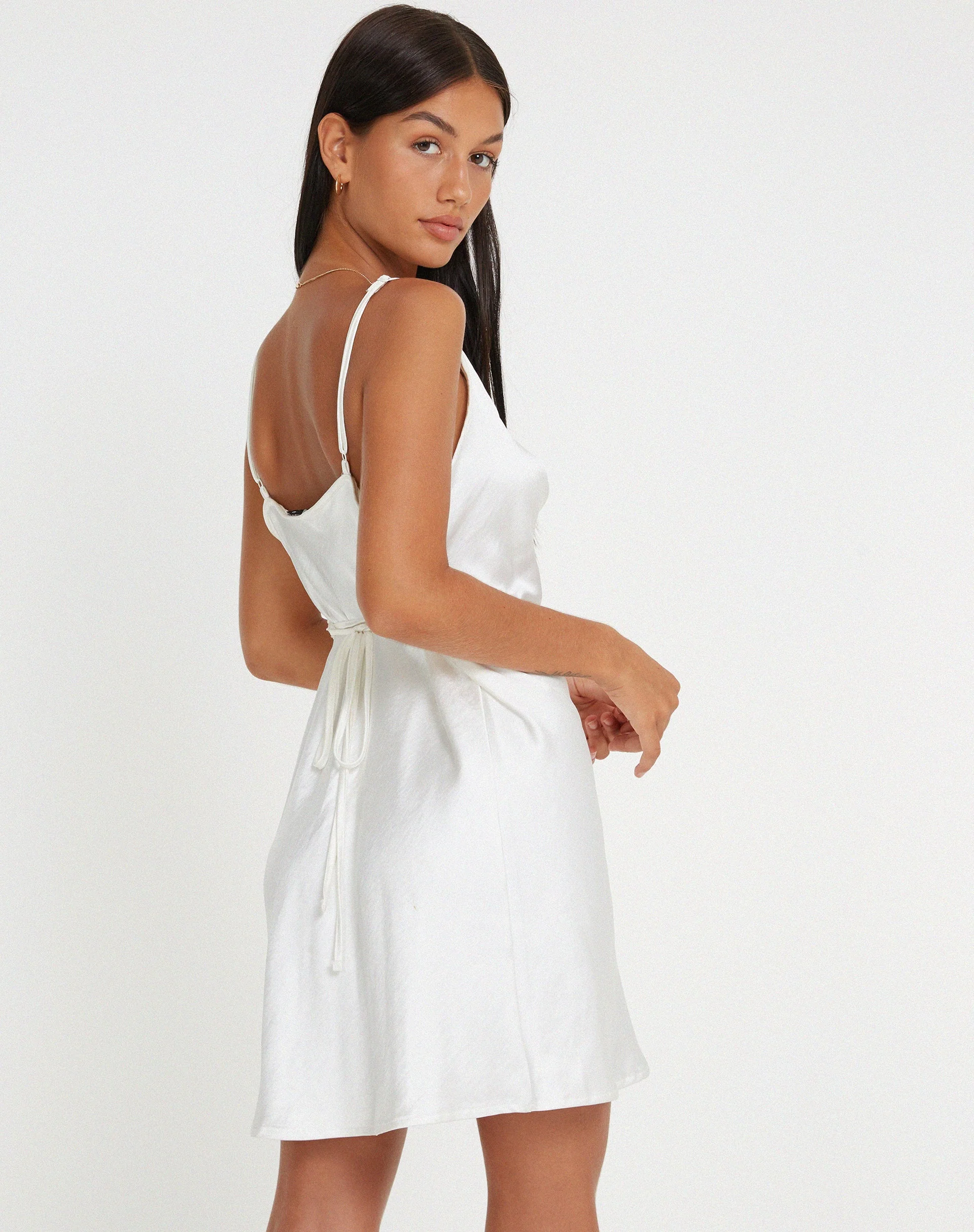 Paiva Slip-Kleid aus Satin in Elfenbein - Image 3