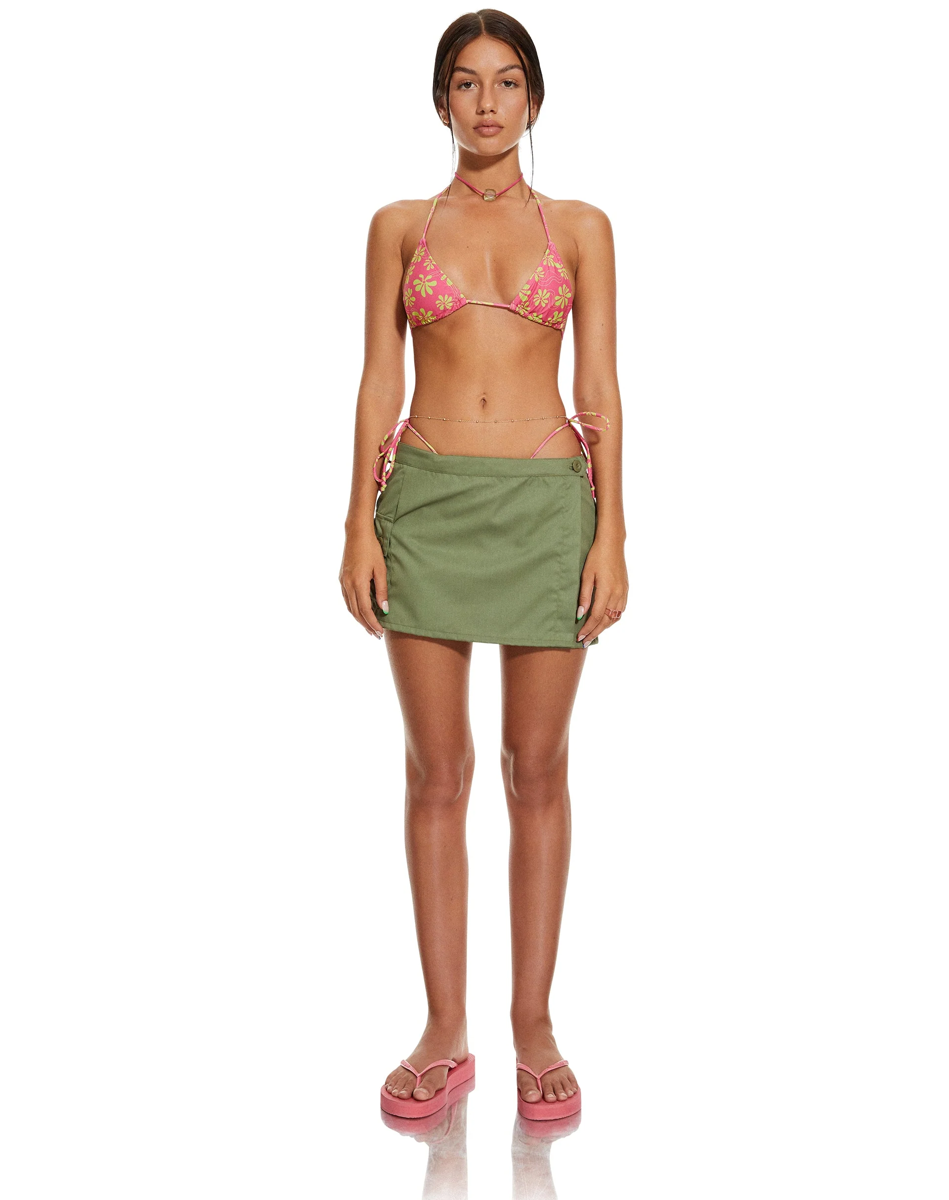 MOTEL X BARBARA Pami Bikini-Oberteil in 90s Beachy Floral Hot Pink - Image 6