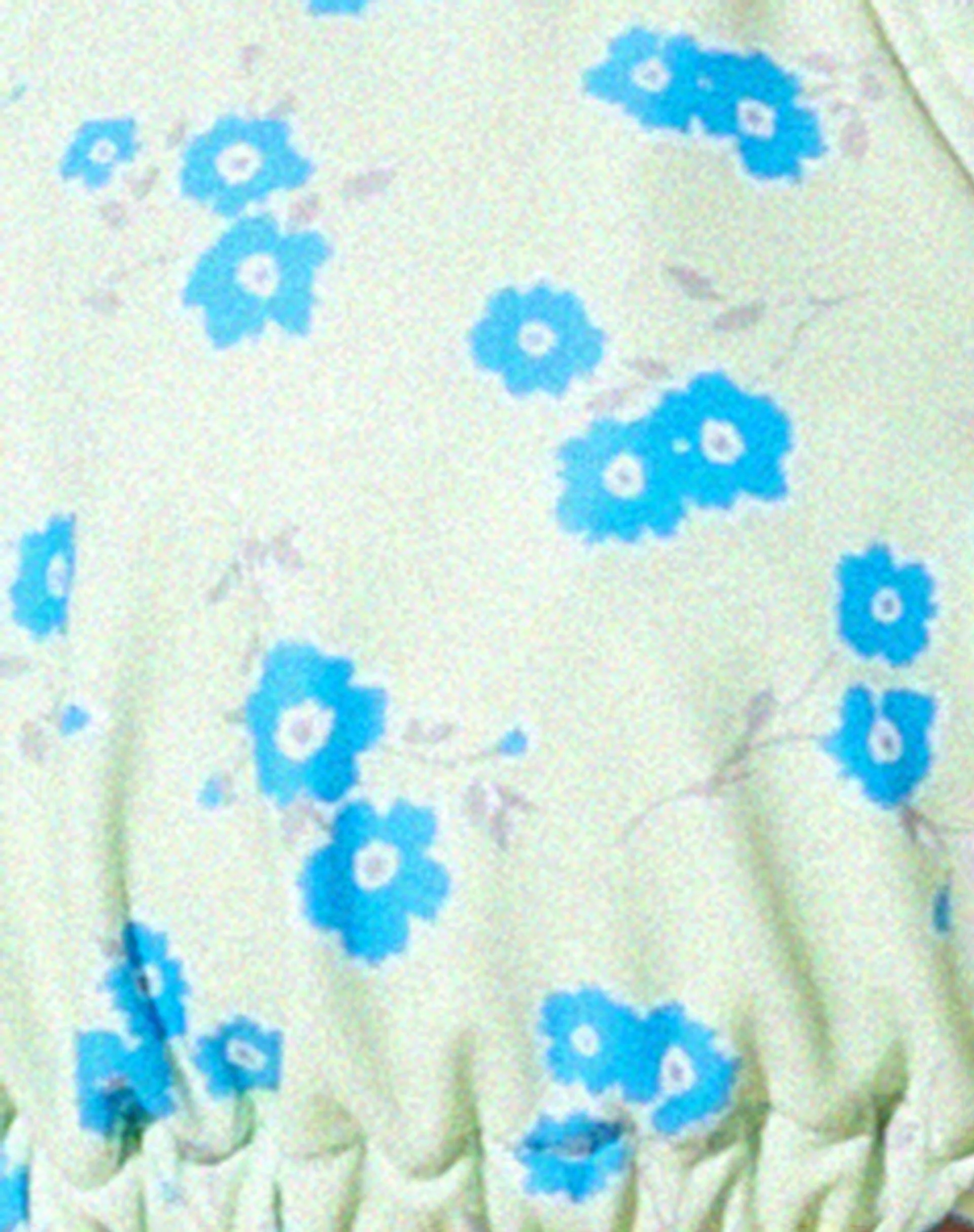 Pamita Bikini-Oberteil in Ditsy Flower Lime Blue - Image 7