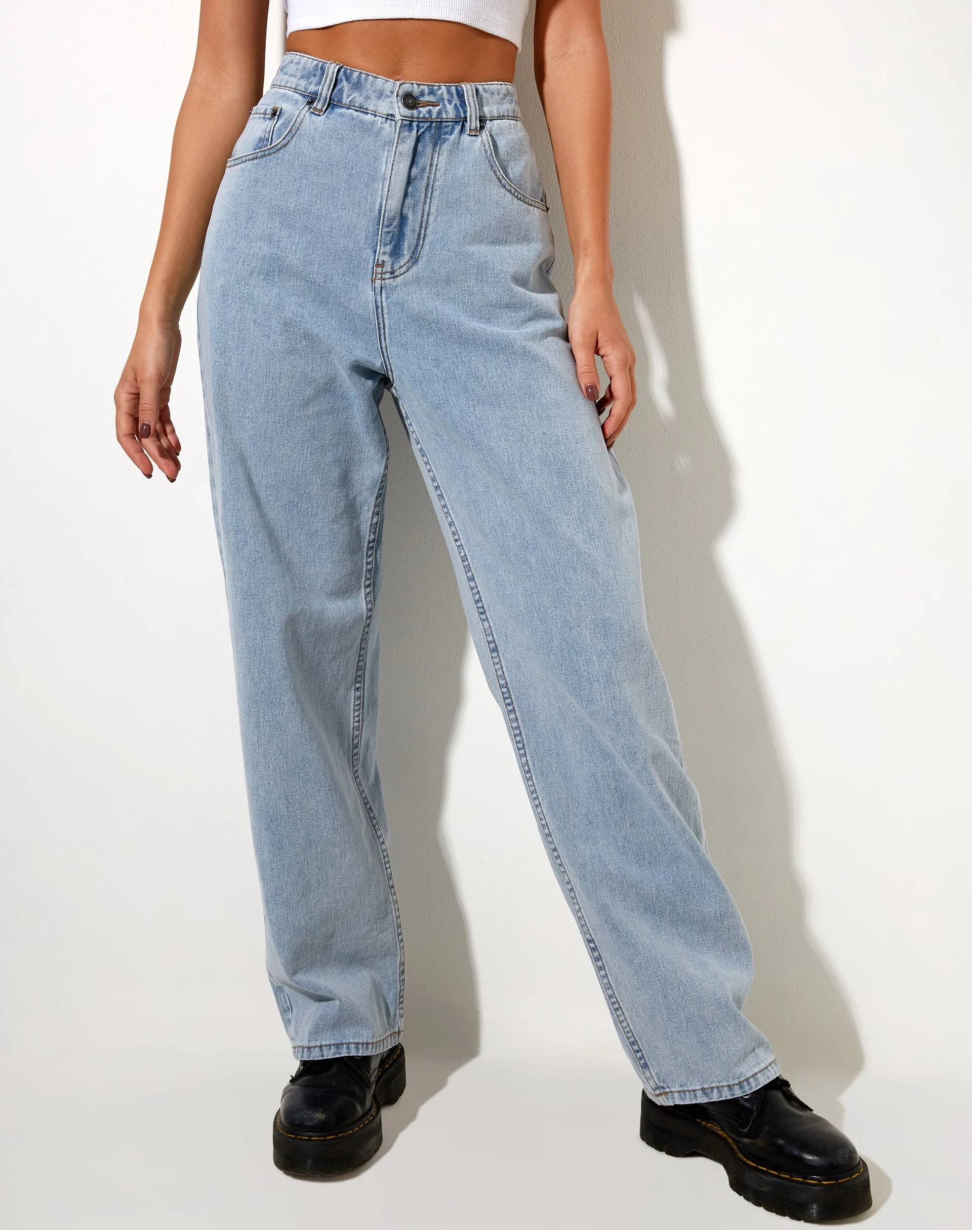 Bum Rips Parallel Jean in tonaler heller Waschung - Image 5