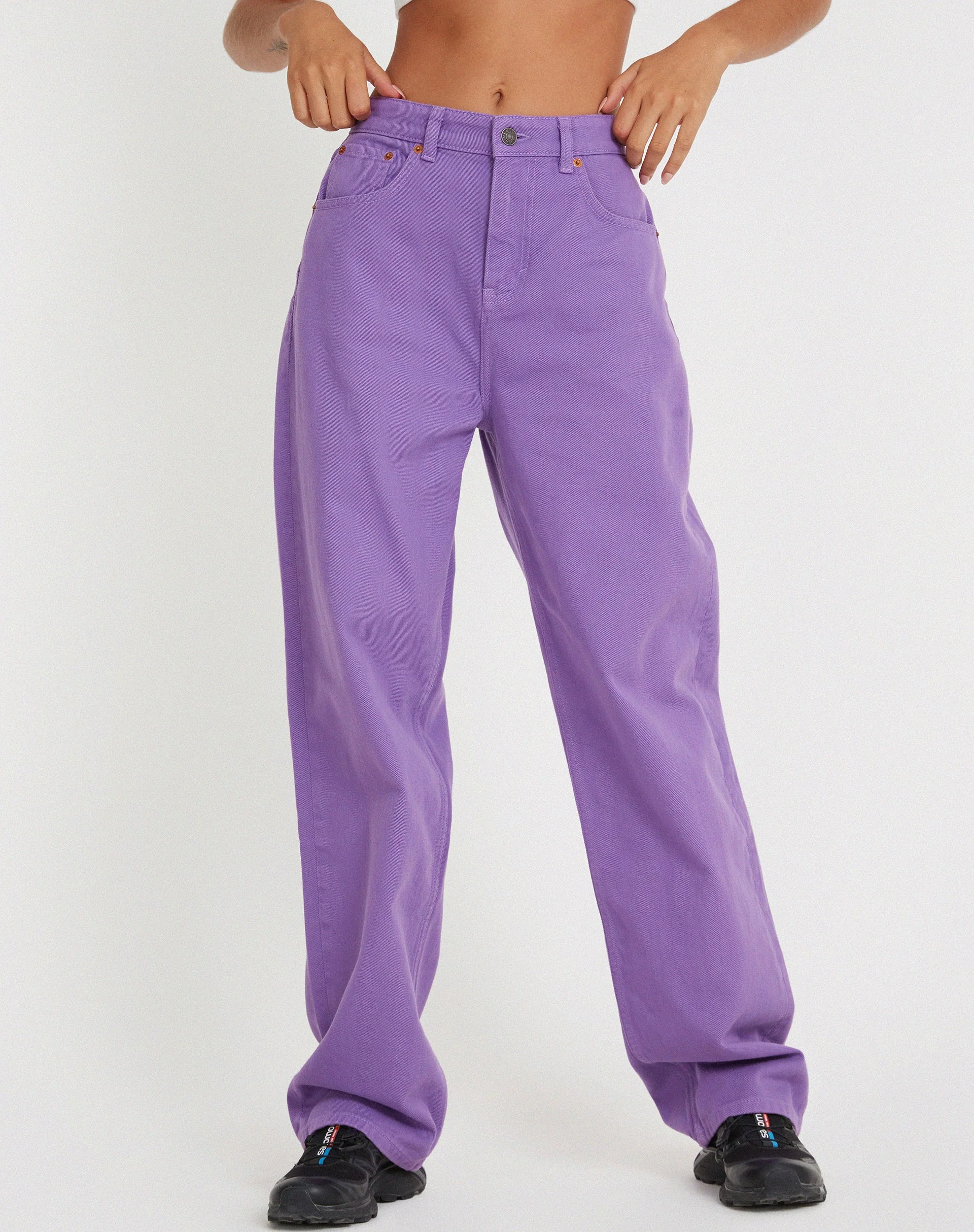 Parallel Jeans in Lila - Image 2