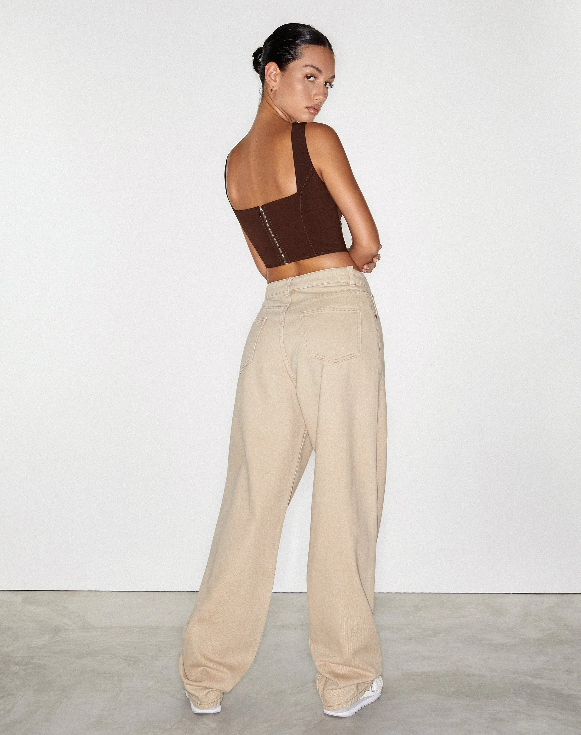 Parallele Jeans in Sand - Image 4