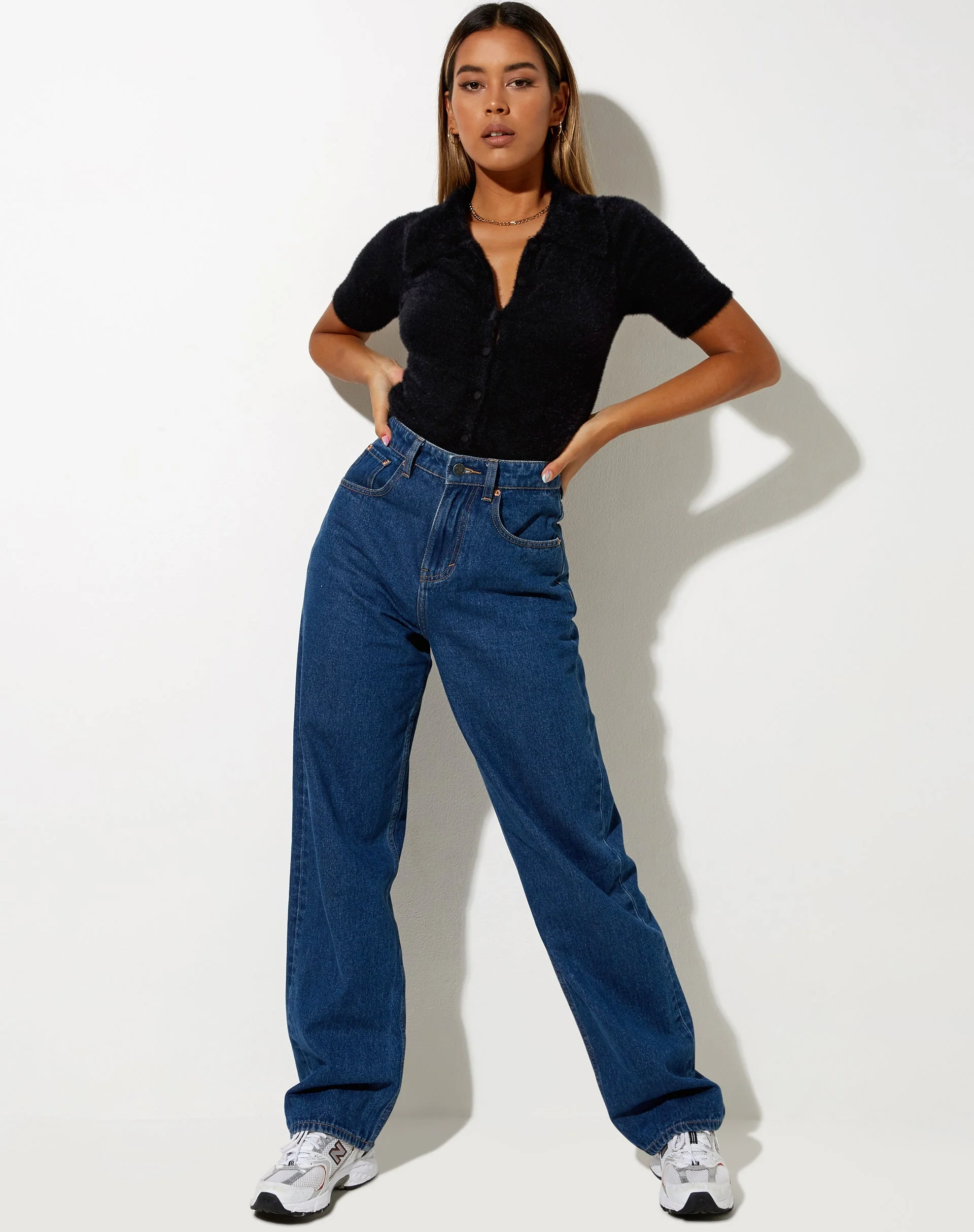 Pevita Crop Top aus flauschigem Strick Schwarz - Image 4