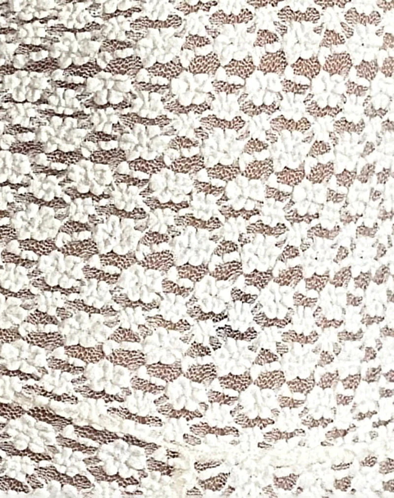 Piliya Playsuit aus Krisan-Spitze Elfenbein - Image 6
