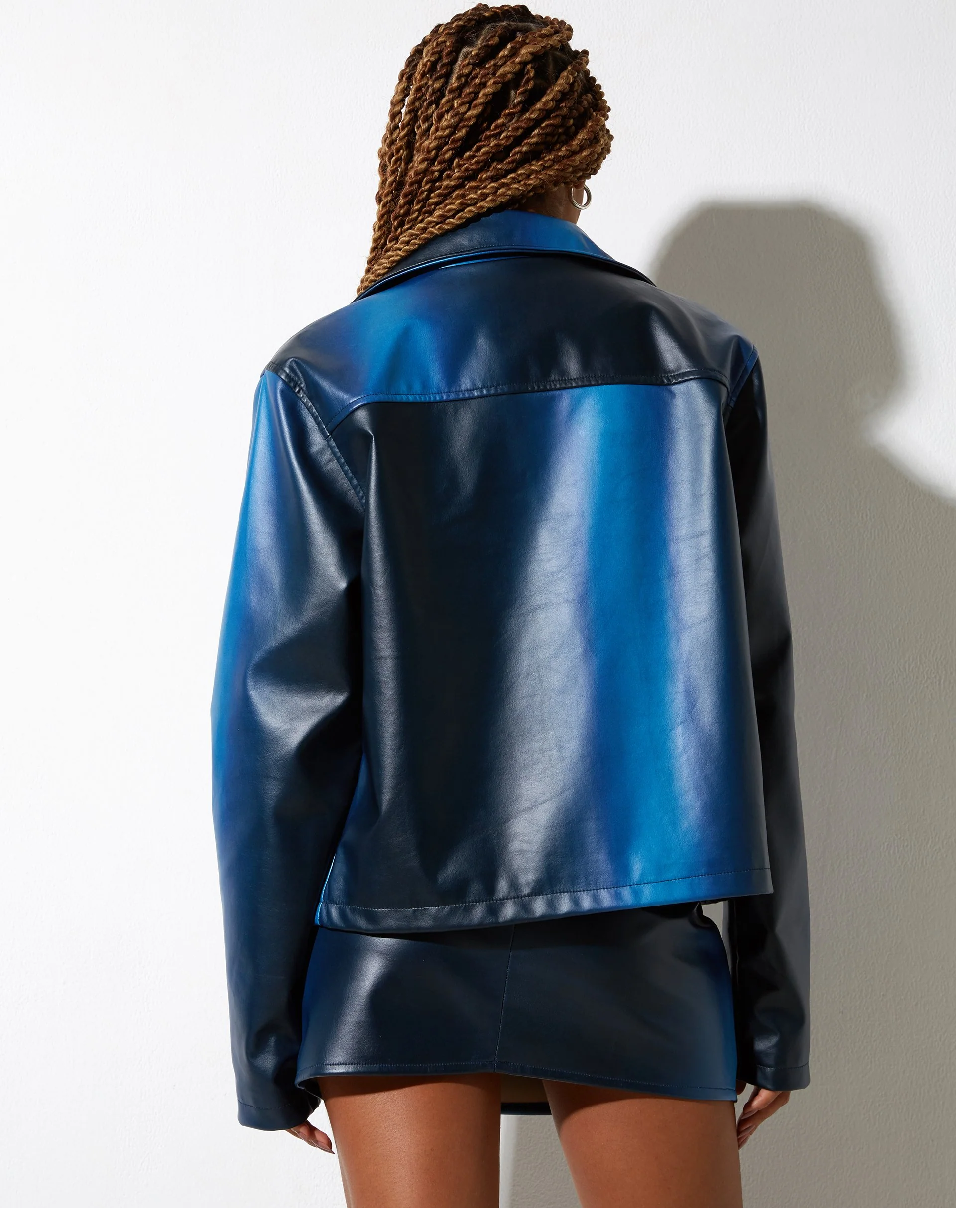 Pinara Jacke in PU Ombre Blau - Image 3
