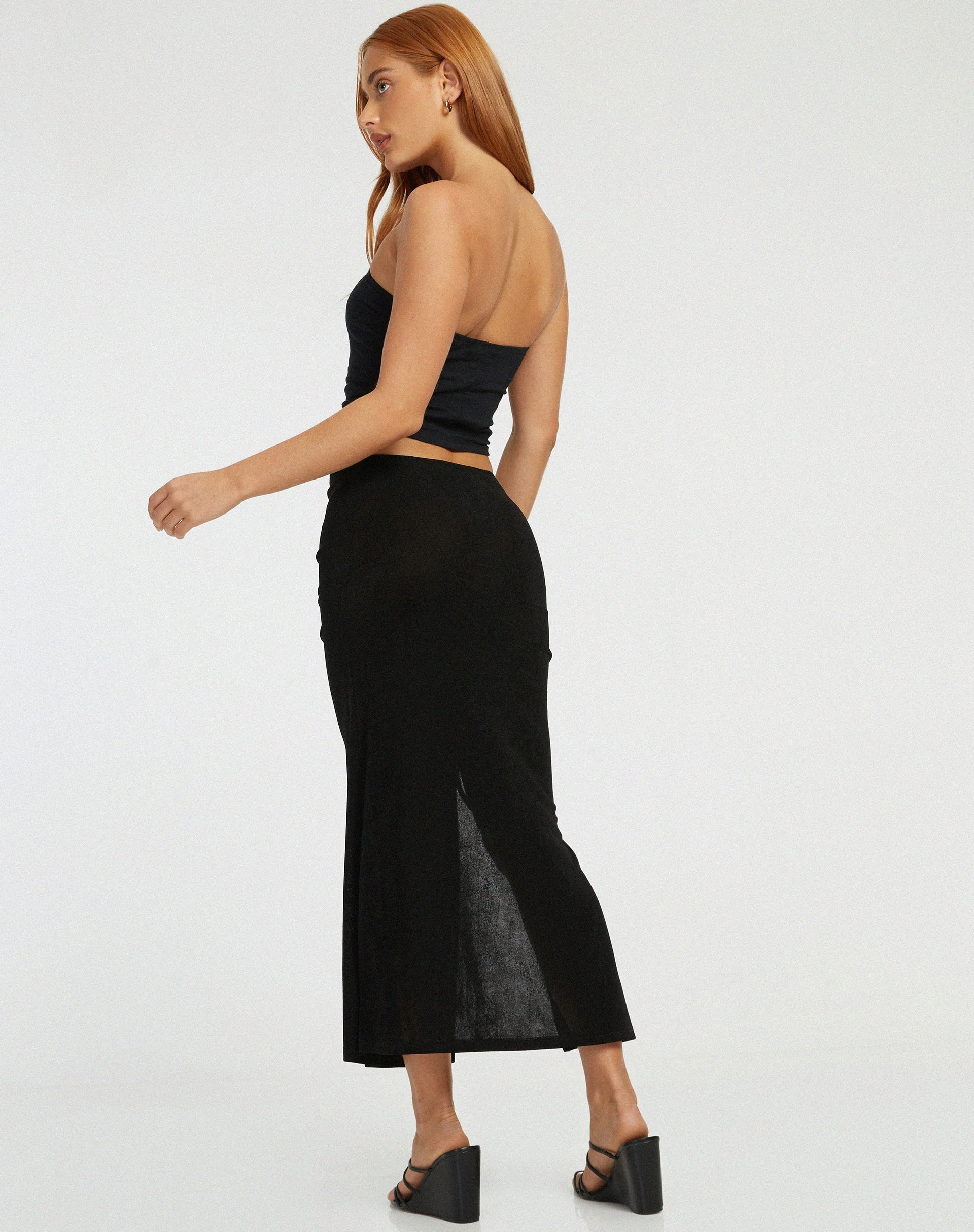 Priyan Midirock in Schwarz - Image 4