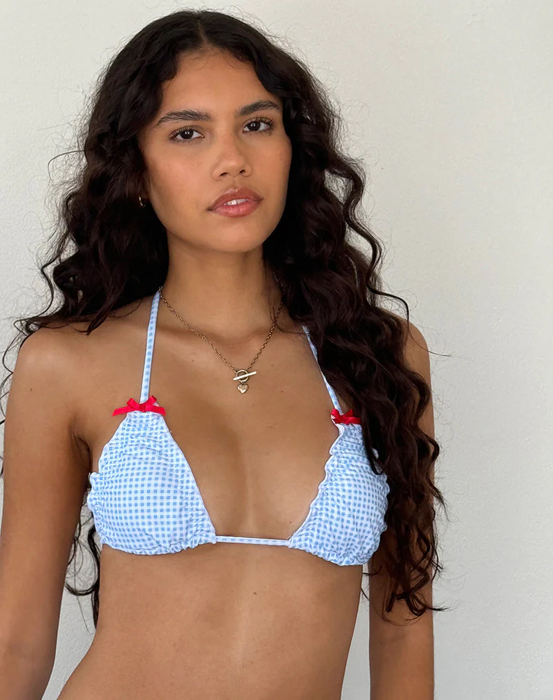 Pumyla Bikinioberteil aus blauem Gingham mit Schleifen