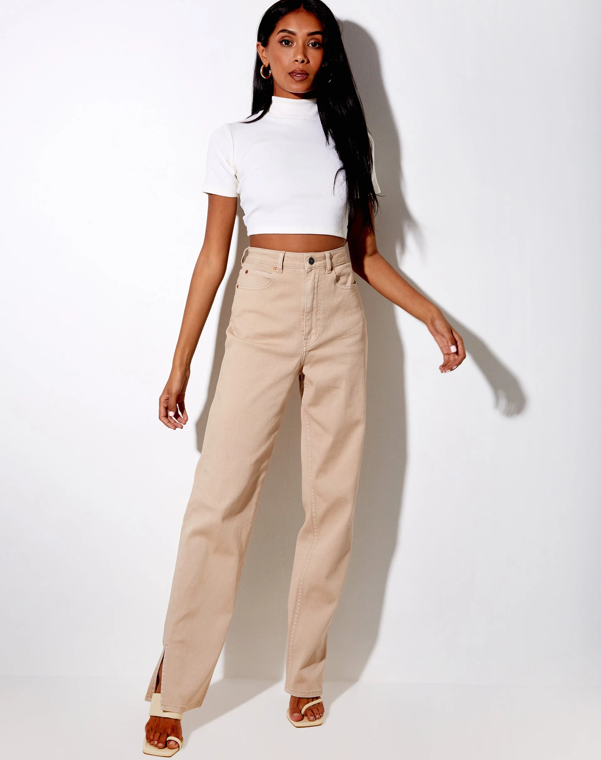 Que Crop Top in Rippe Elfenbein - Image 3